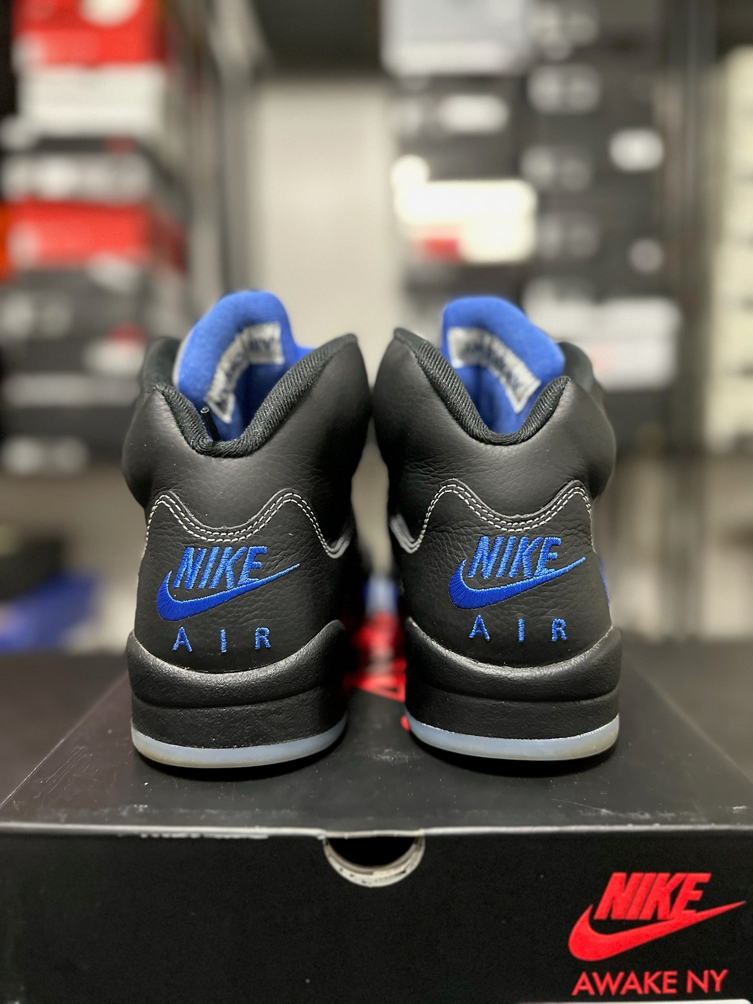 Size 9.5 - J5 Awake NY Black