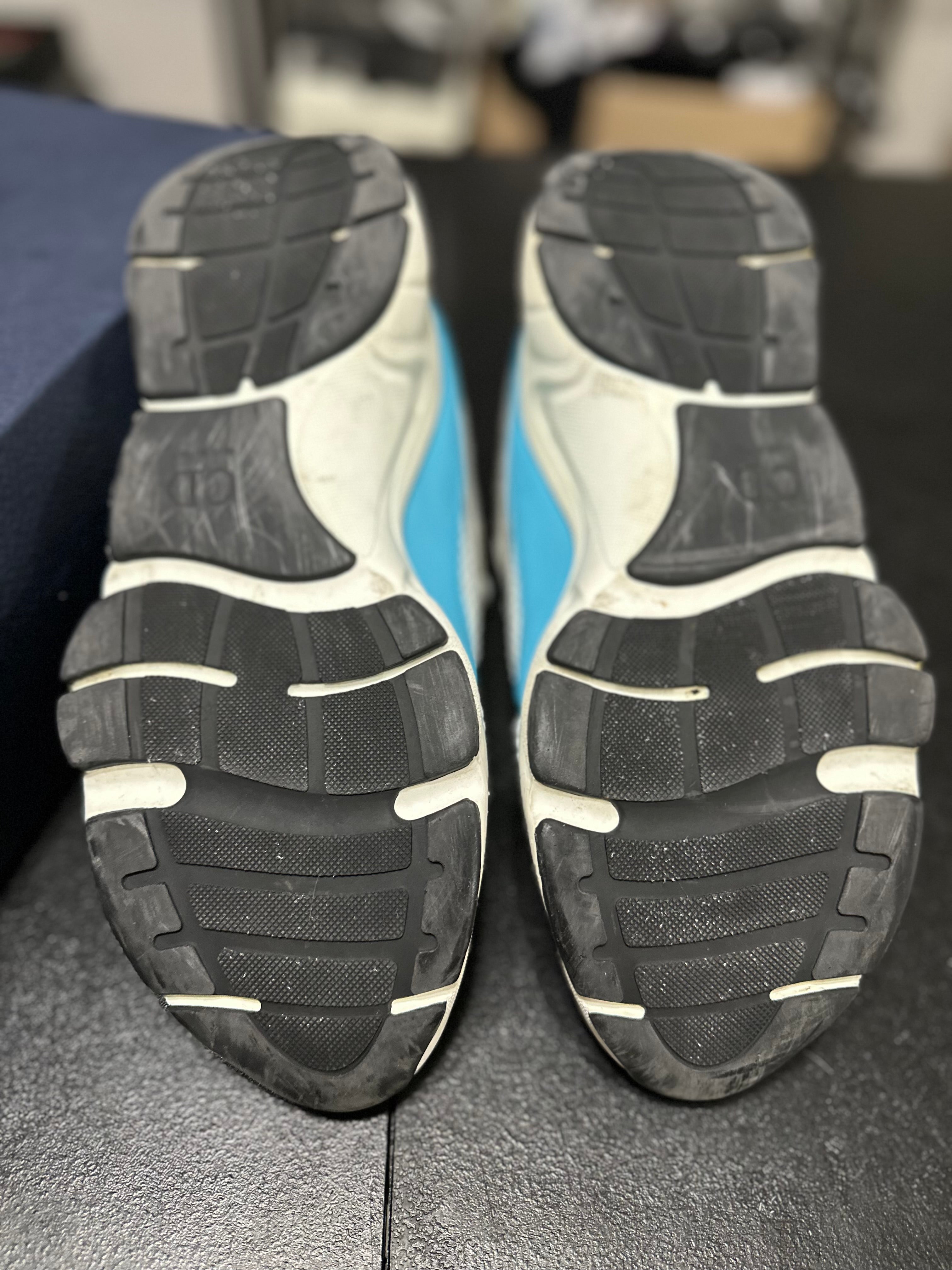 Size 11 - (45) Dior B22 white/blue