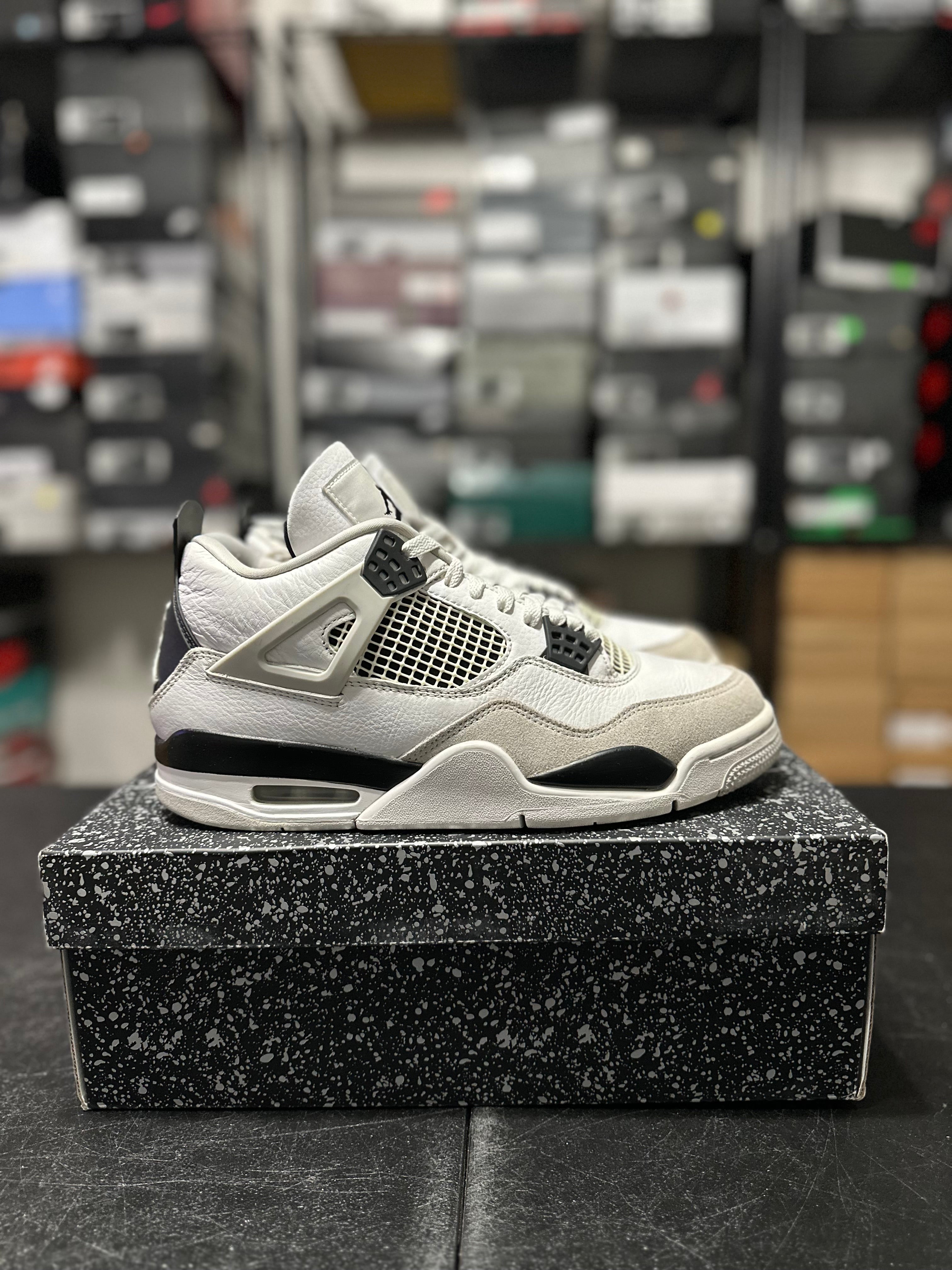 Size 9 - J4 military black