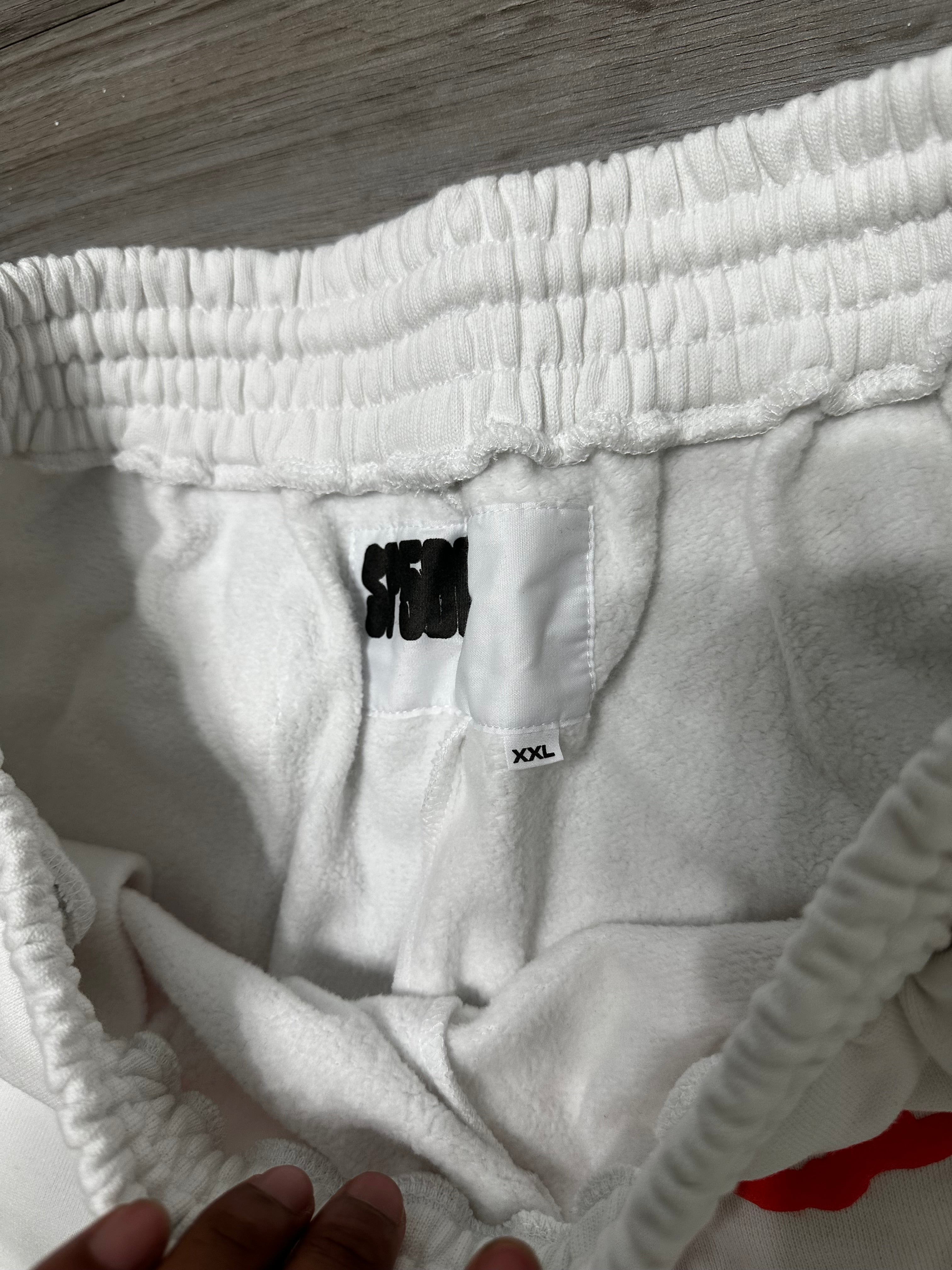 Size XXL - Sp5der shorts white/red