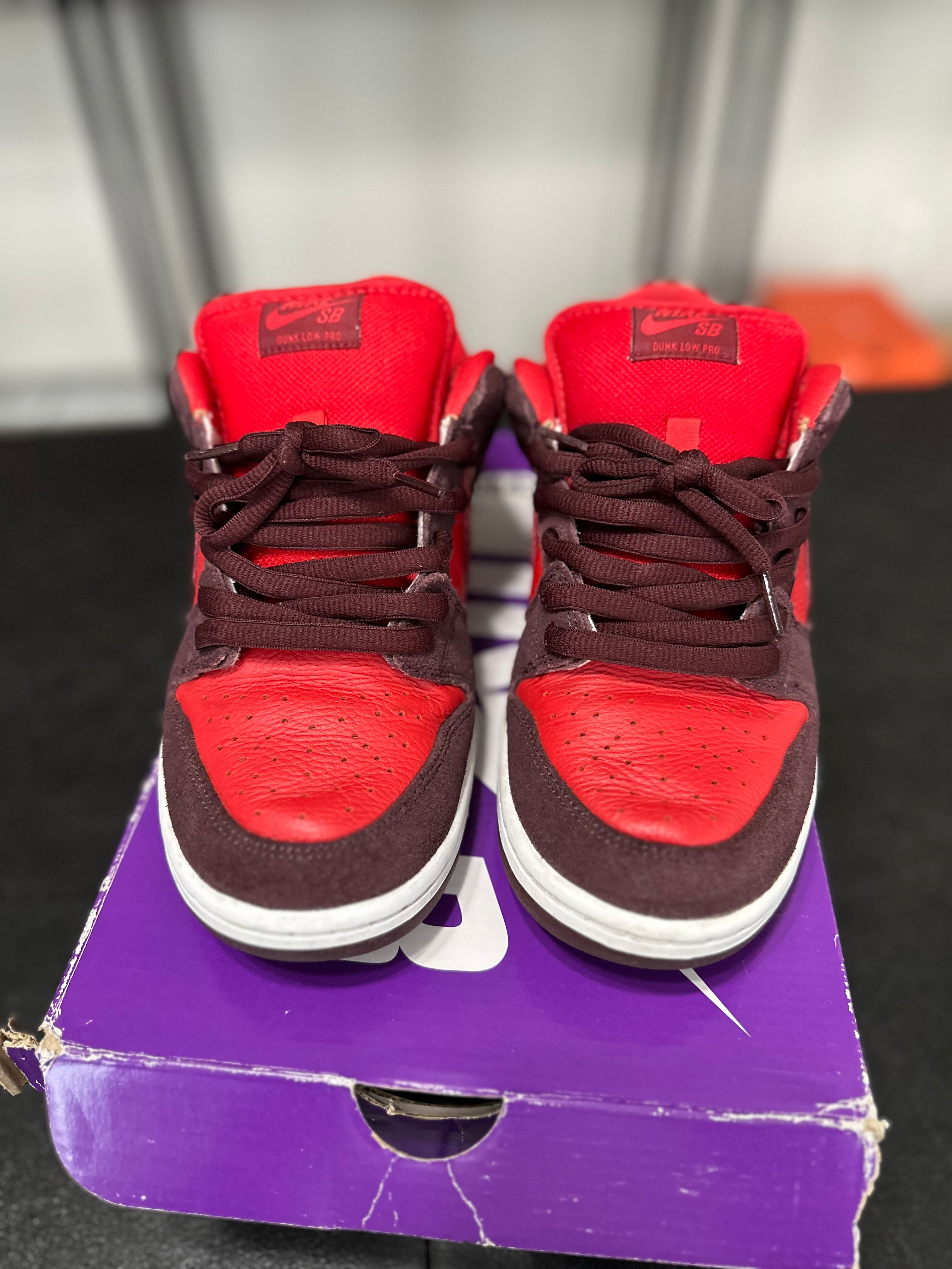 Size 9.5 - Dunk low cherry