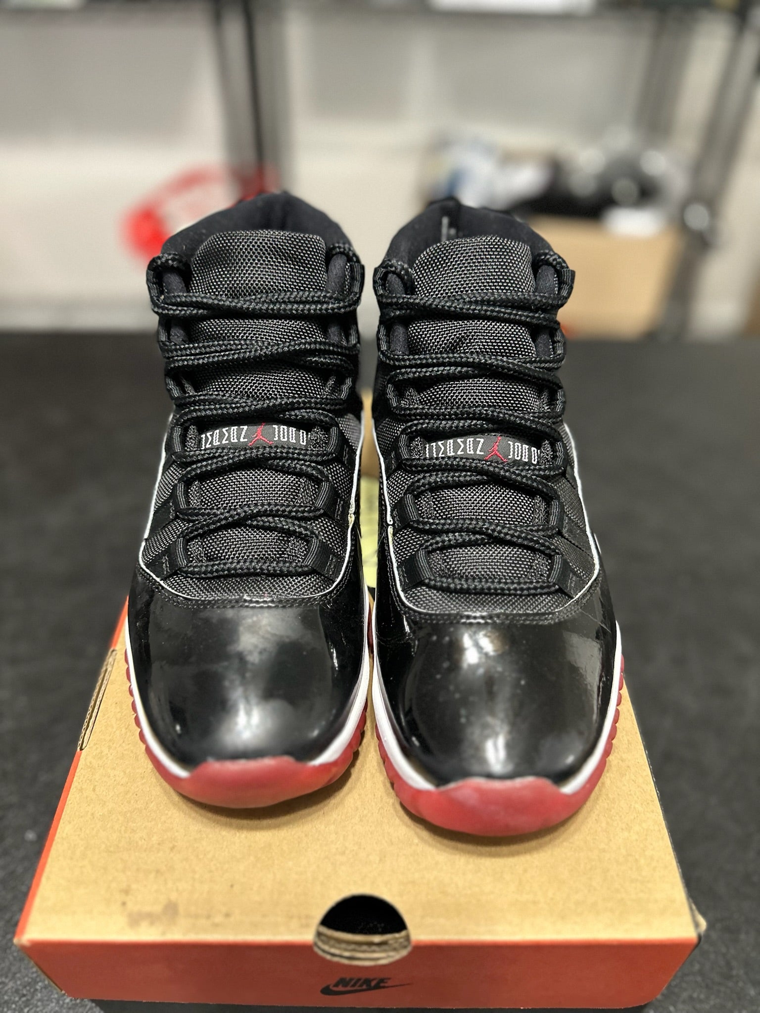Size 8 - J11 Playoffs Bred