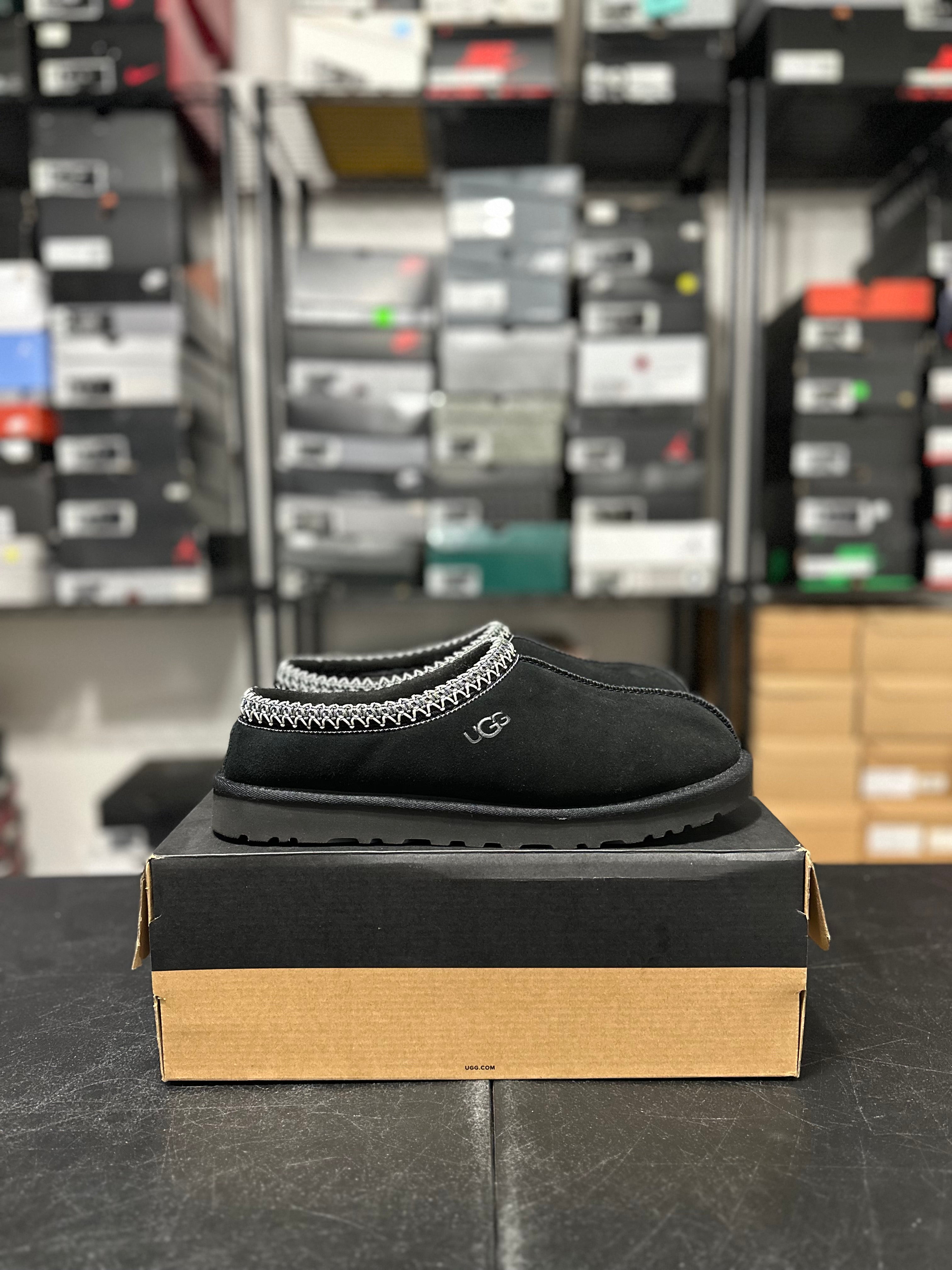 Size 11 - Ugg Tasman slipper black