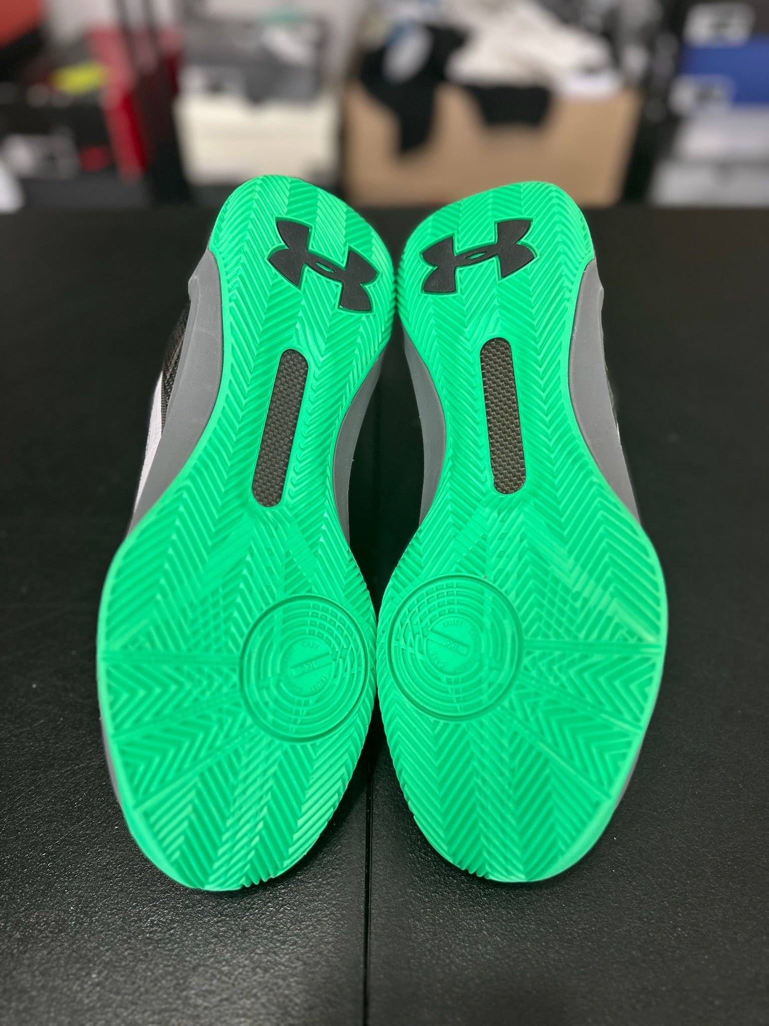 Size 9.5 - Curry 3 Grey Matter DS