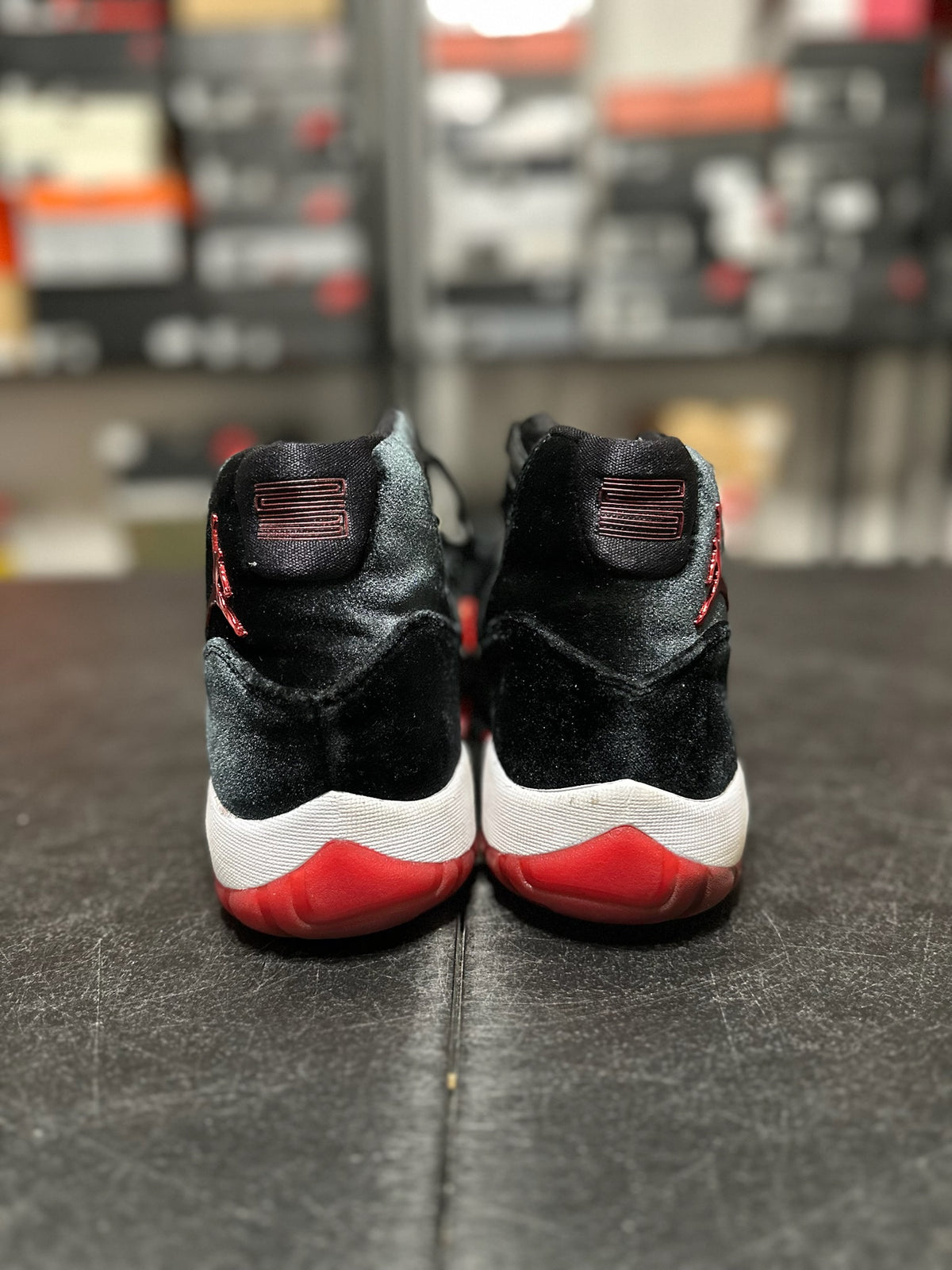 Size 10 - (11.5W) j11 bred velvet