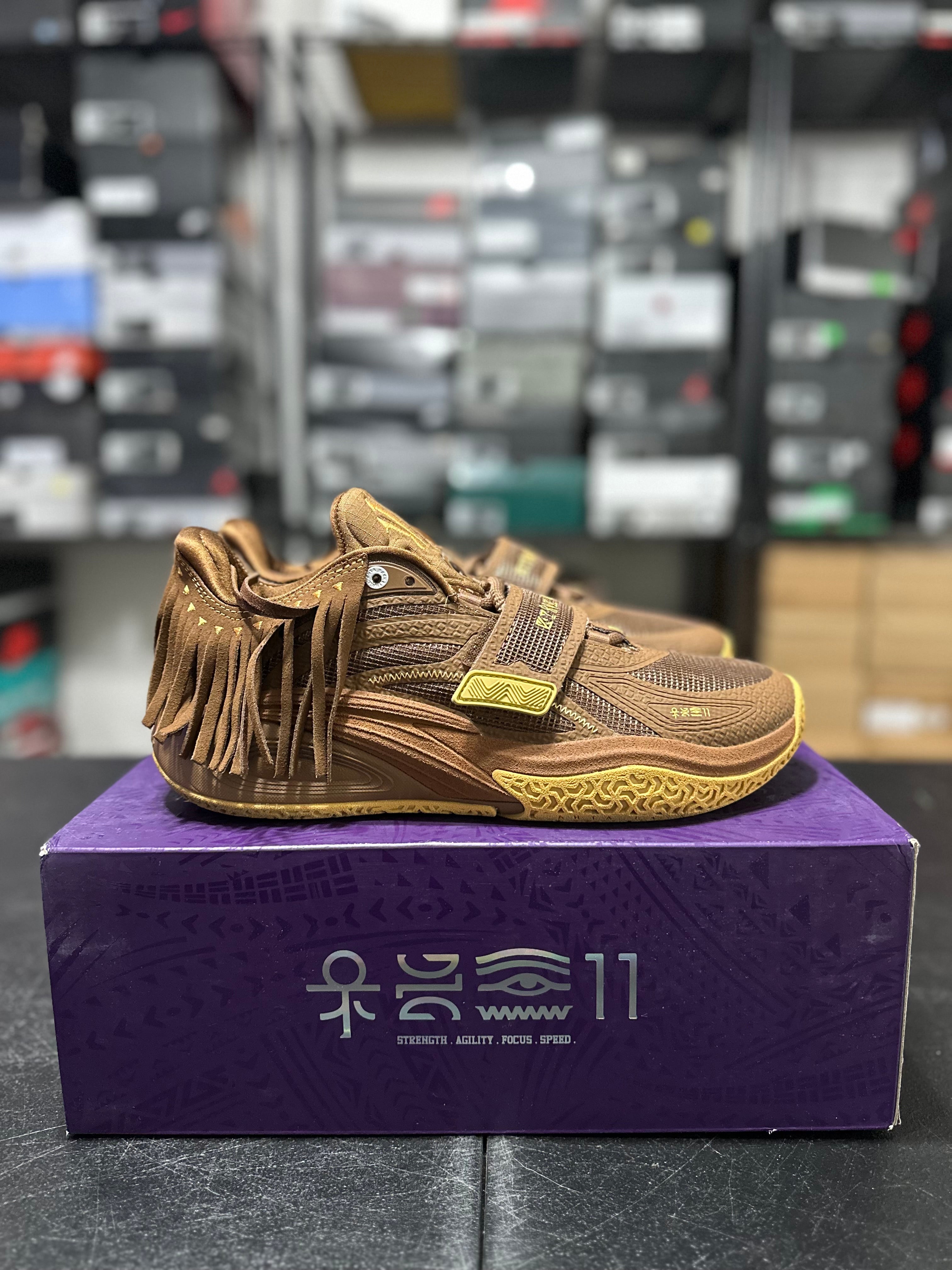 Size 10.5 - Anta Kai 1 chief hela