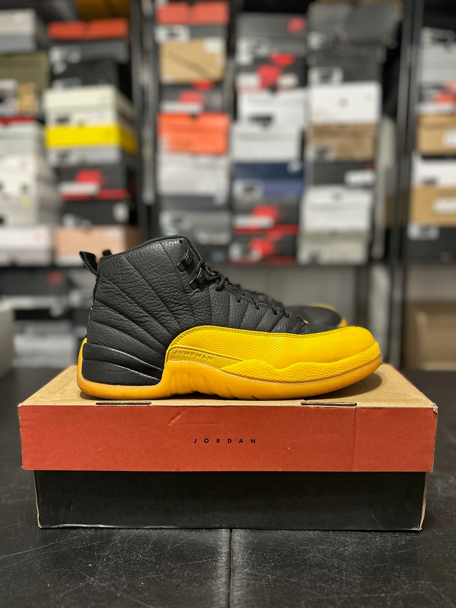 Size 11 - J12 Black University Gold