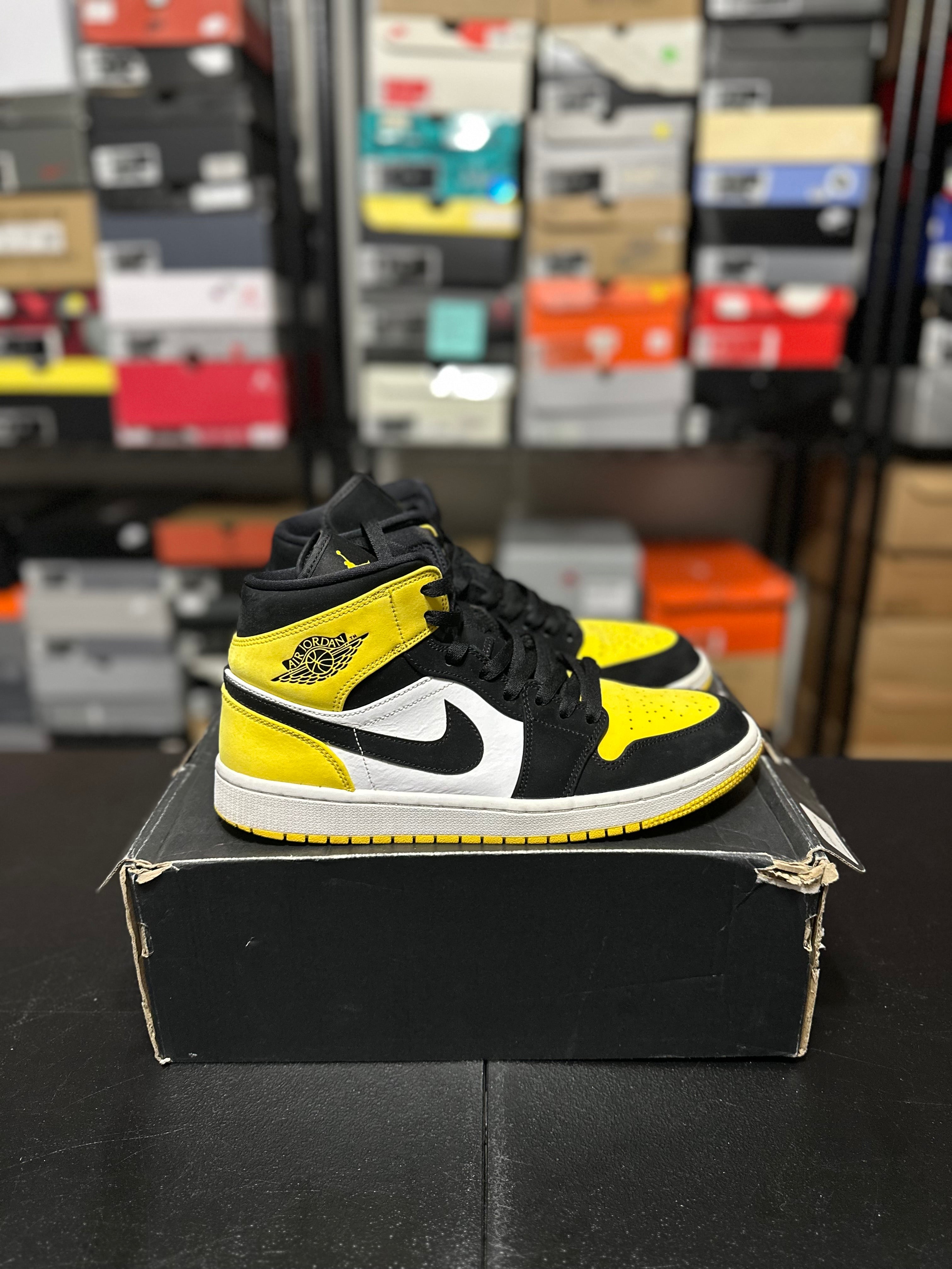 Size 10.5 - J1 mid black yellow white
