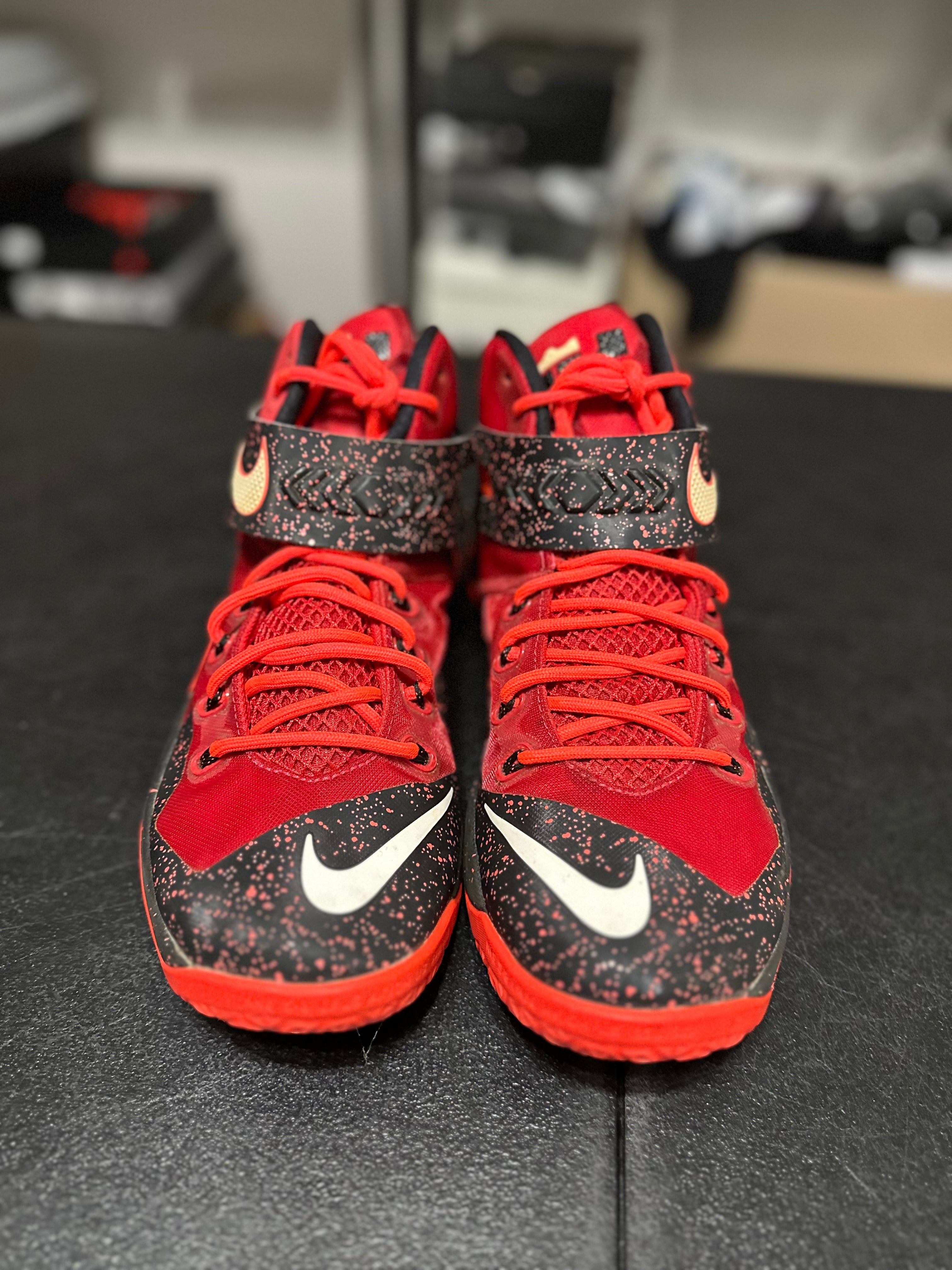 Size 10.5 - LeBron zoom soldier 8 premium university red