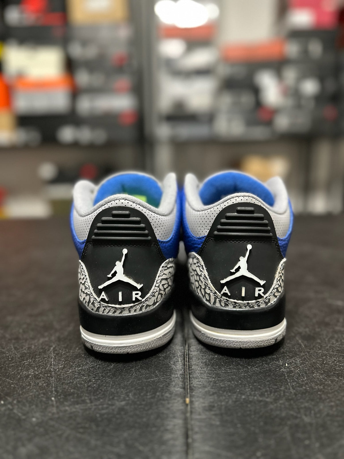 Size 7 - j3 varsity royal cement