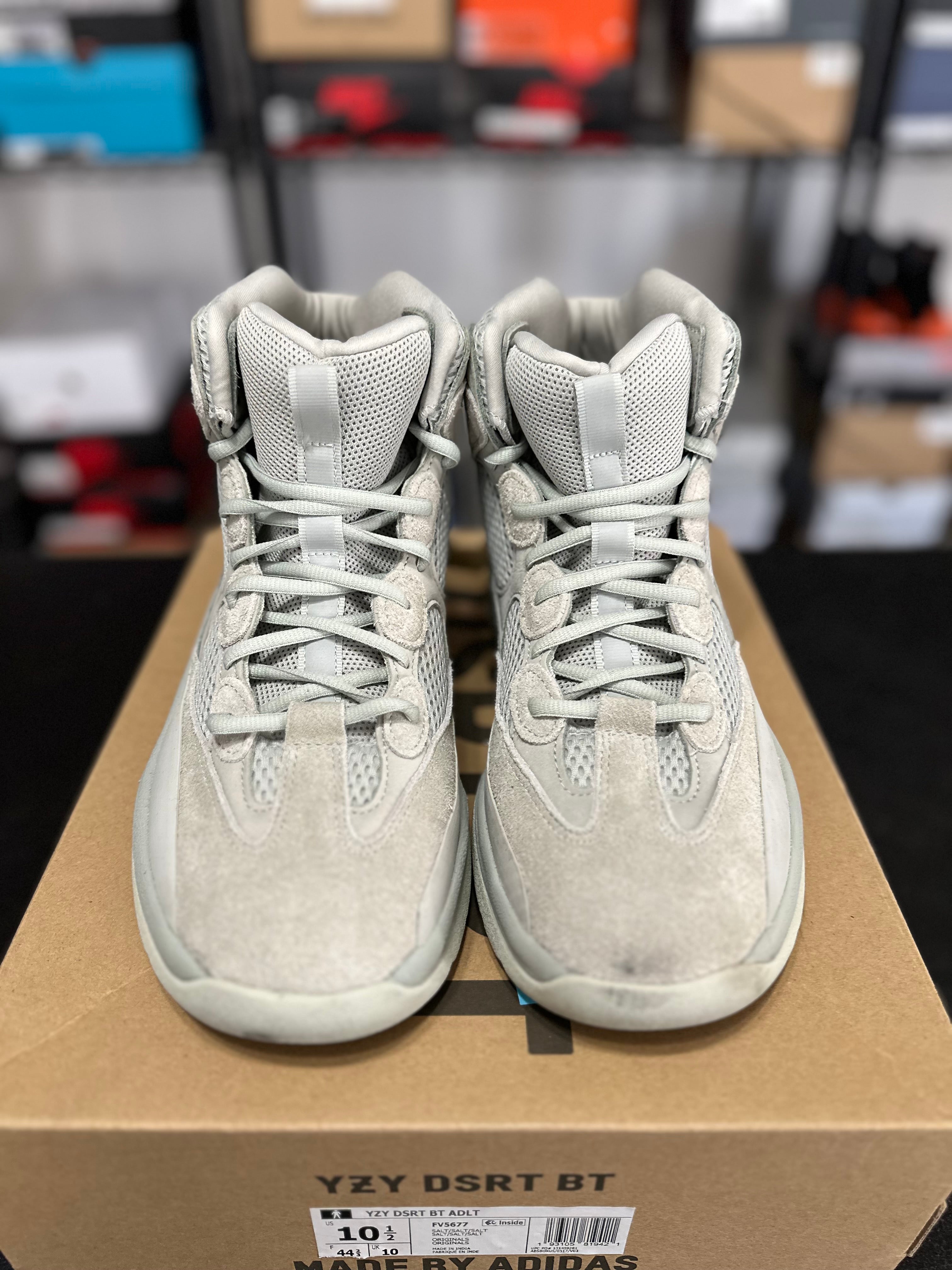 Size 10.5 - YZY desert Boot salt