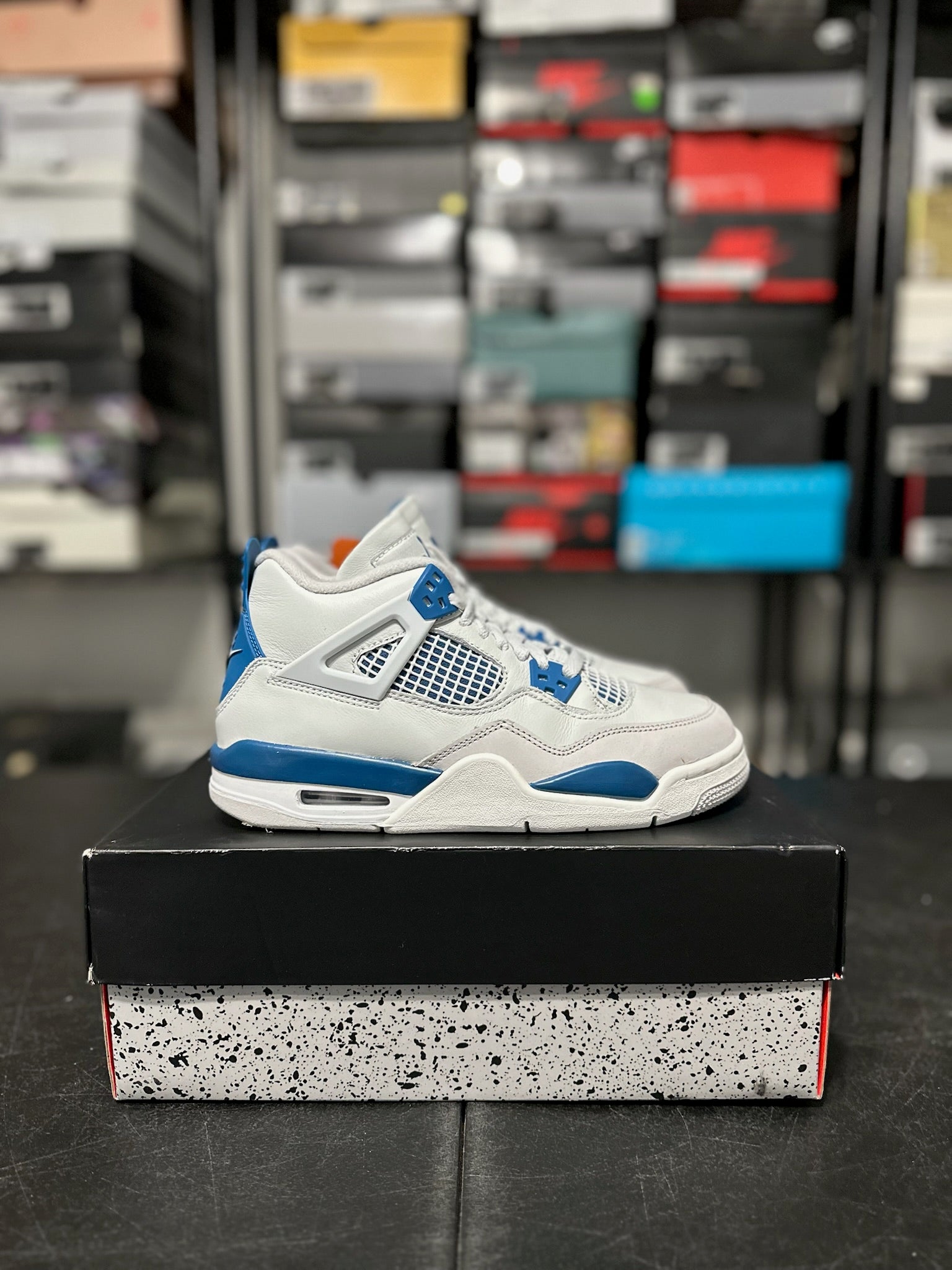 Size 5.5Y - J4 Military Blue