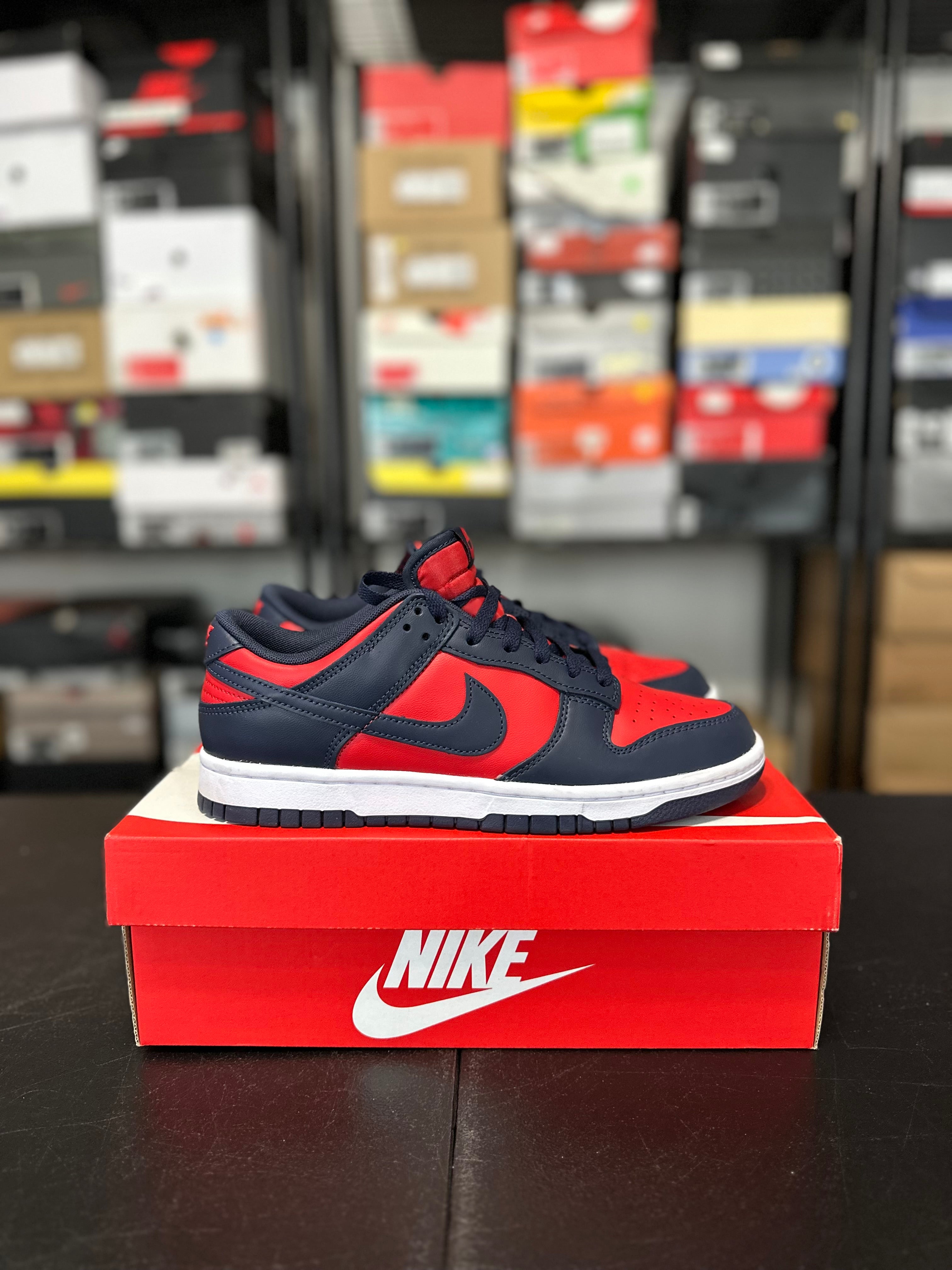 Size 8.5 - Dunk low navy red