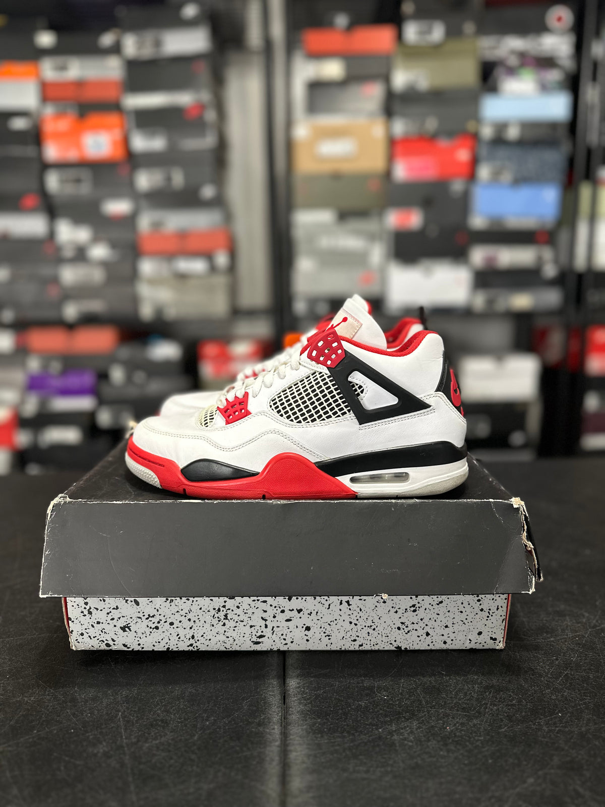Size 9 - J4 fire red *READ DESCRIPTION*