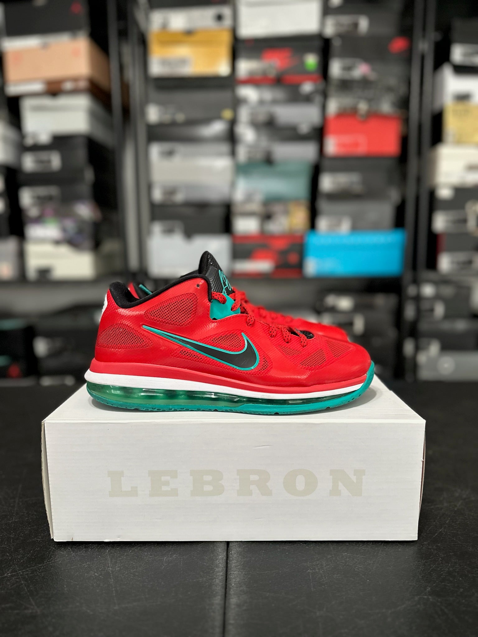 Size 9 - LeBron 9 Liverpool