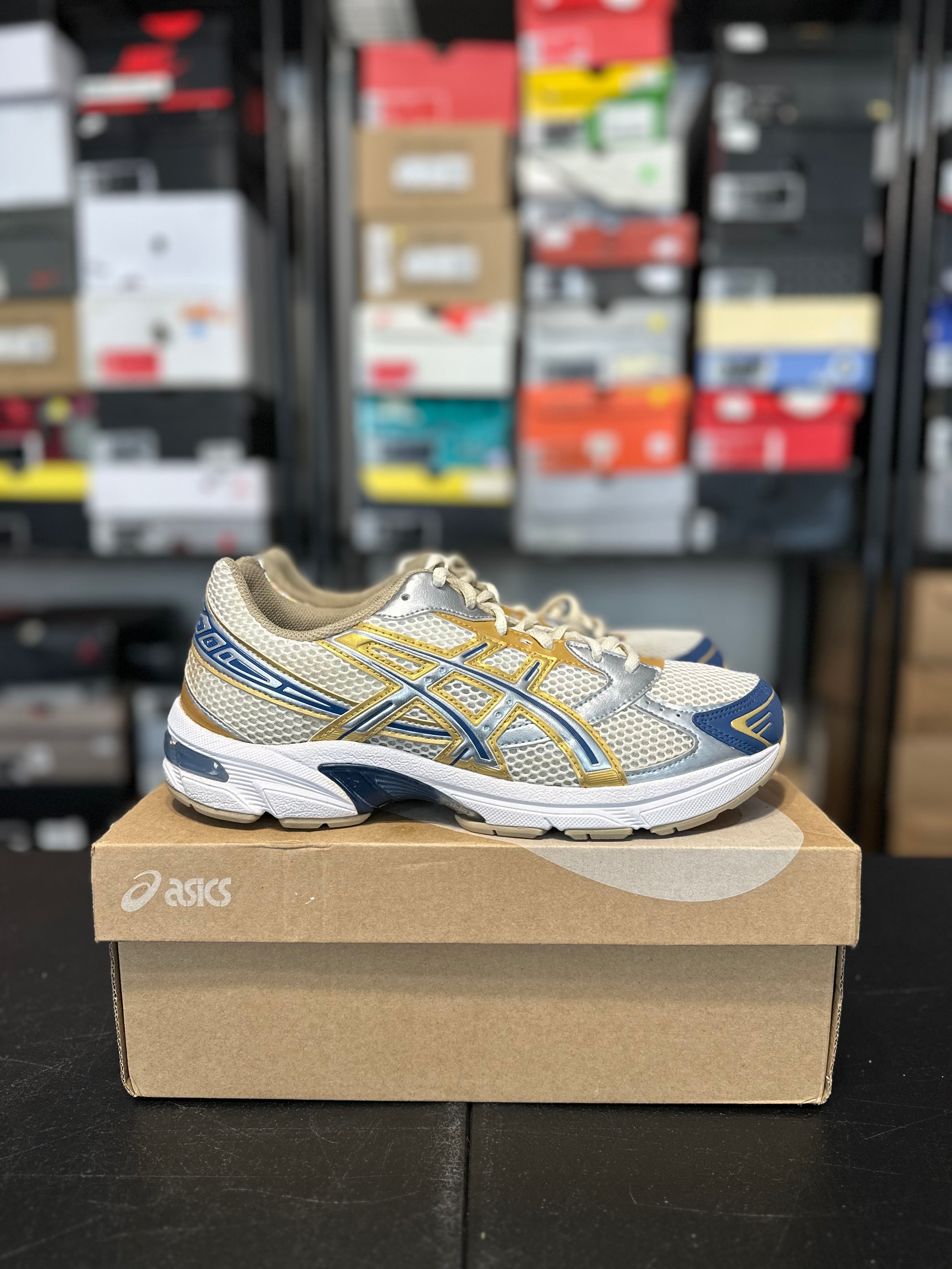 Size 9 - asics gel 1130 cream pure silver