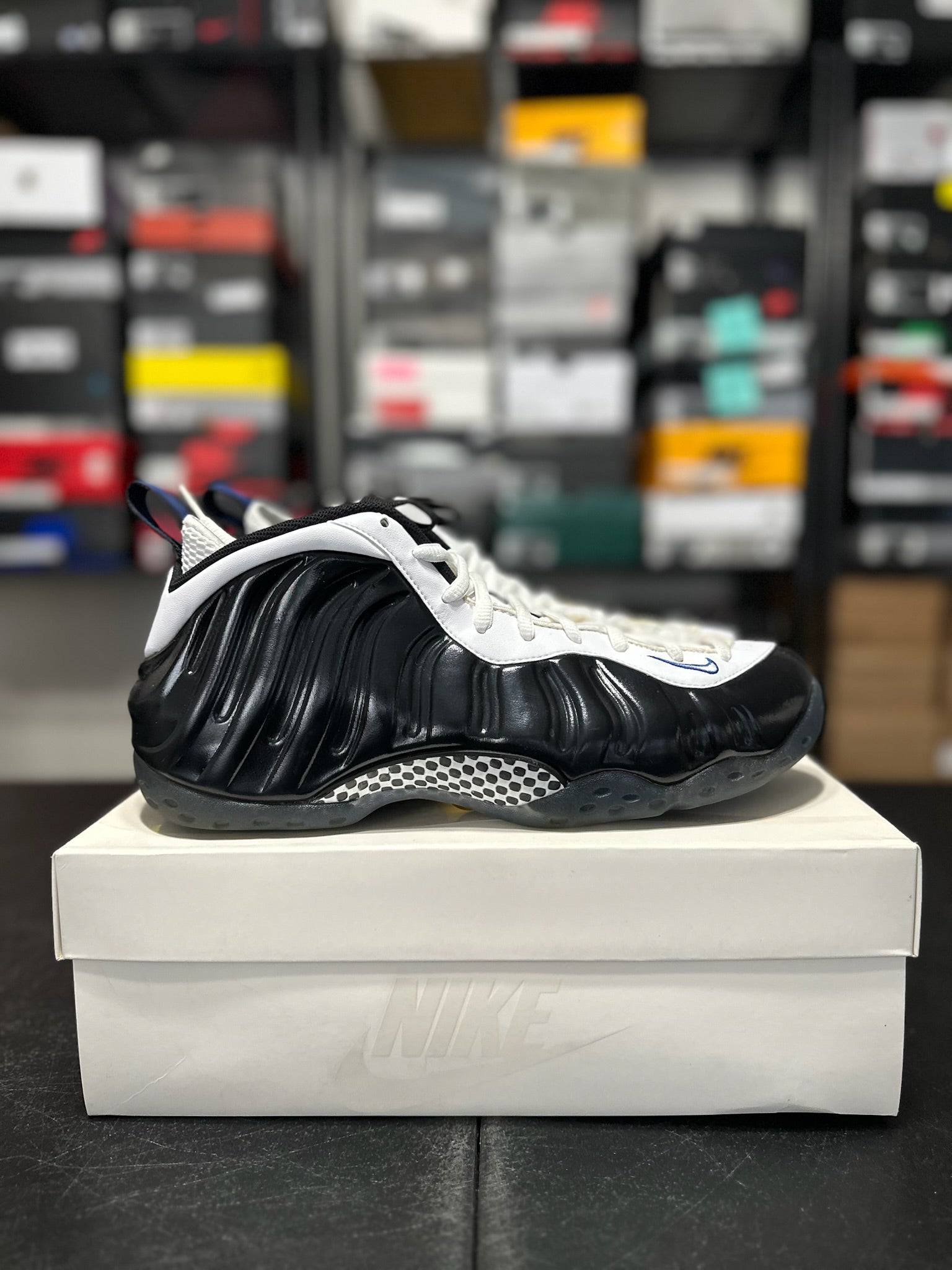 Size 11.5 - Foamposite 1 Concord