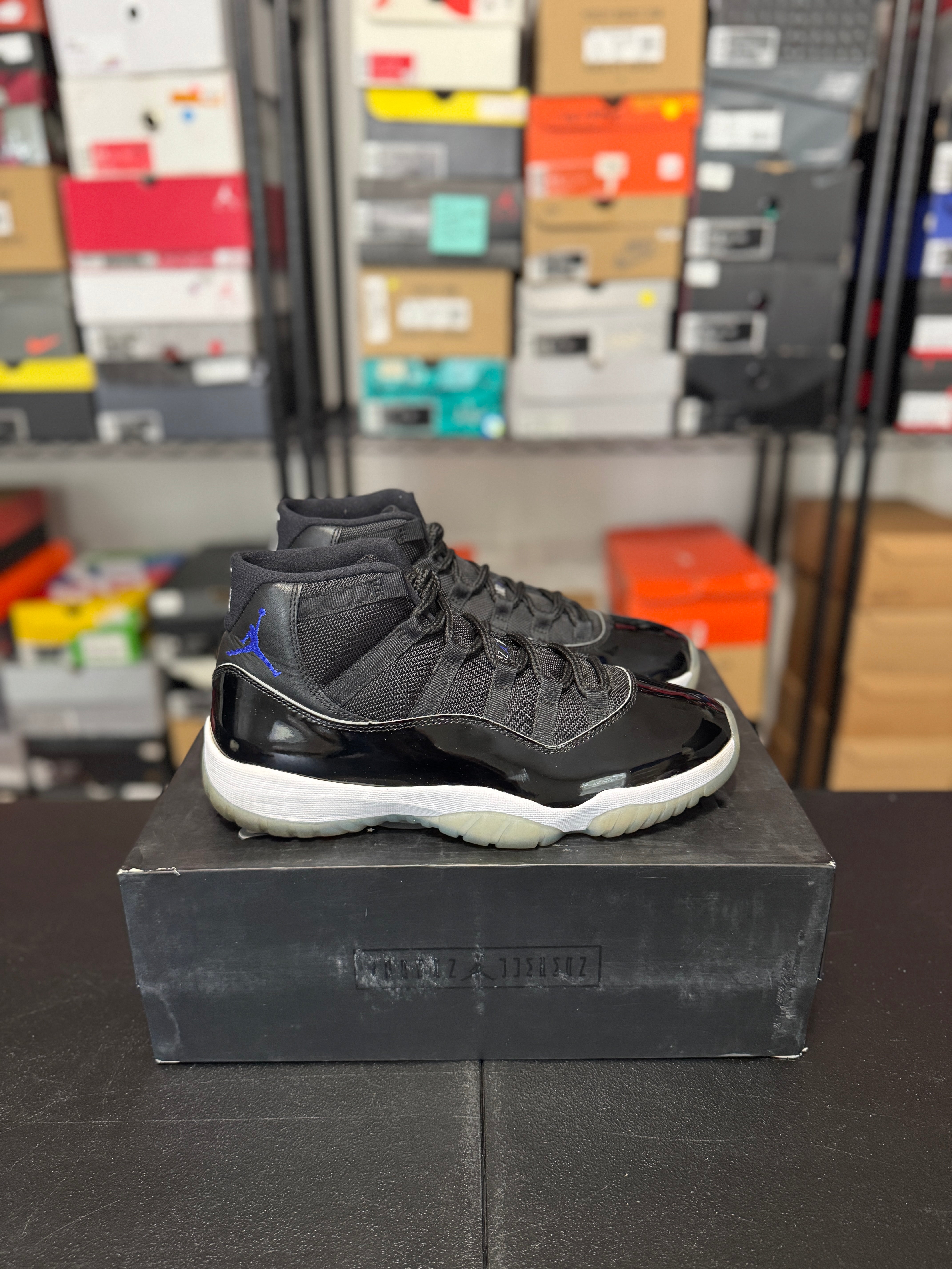 Size 10.5 - J11 space jam