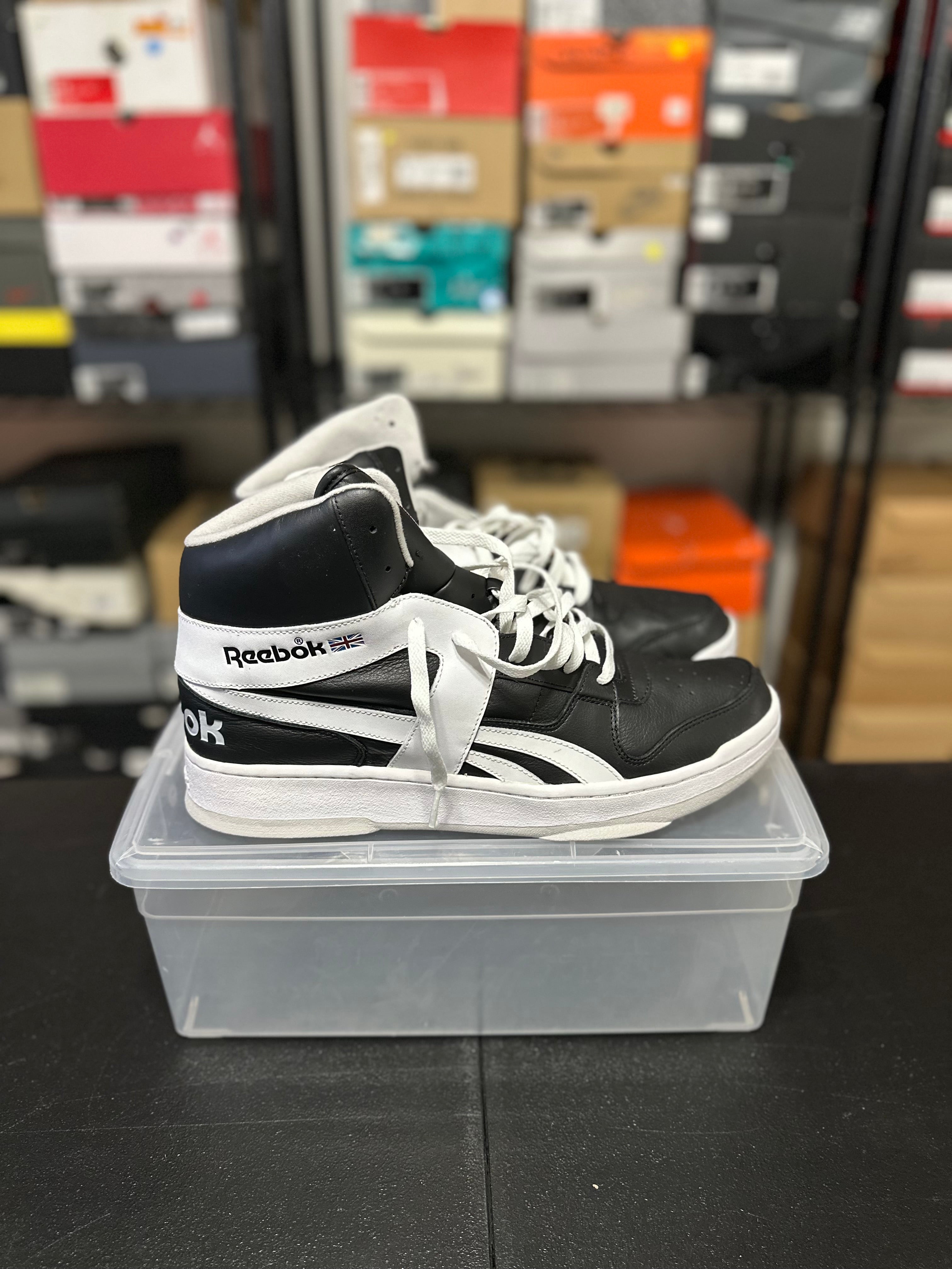 Size 13 - hightop reeboks black/white