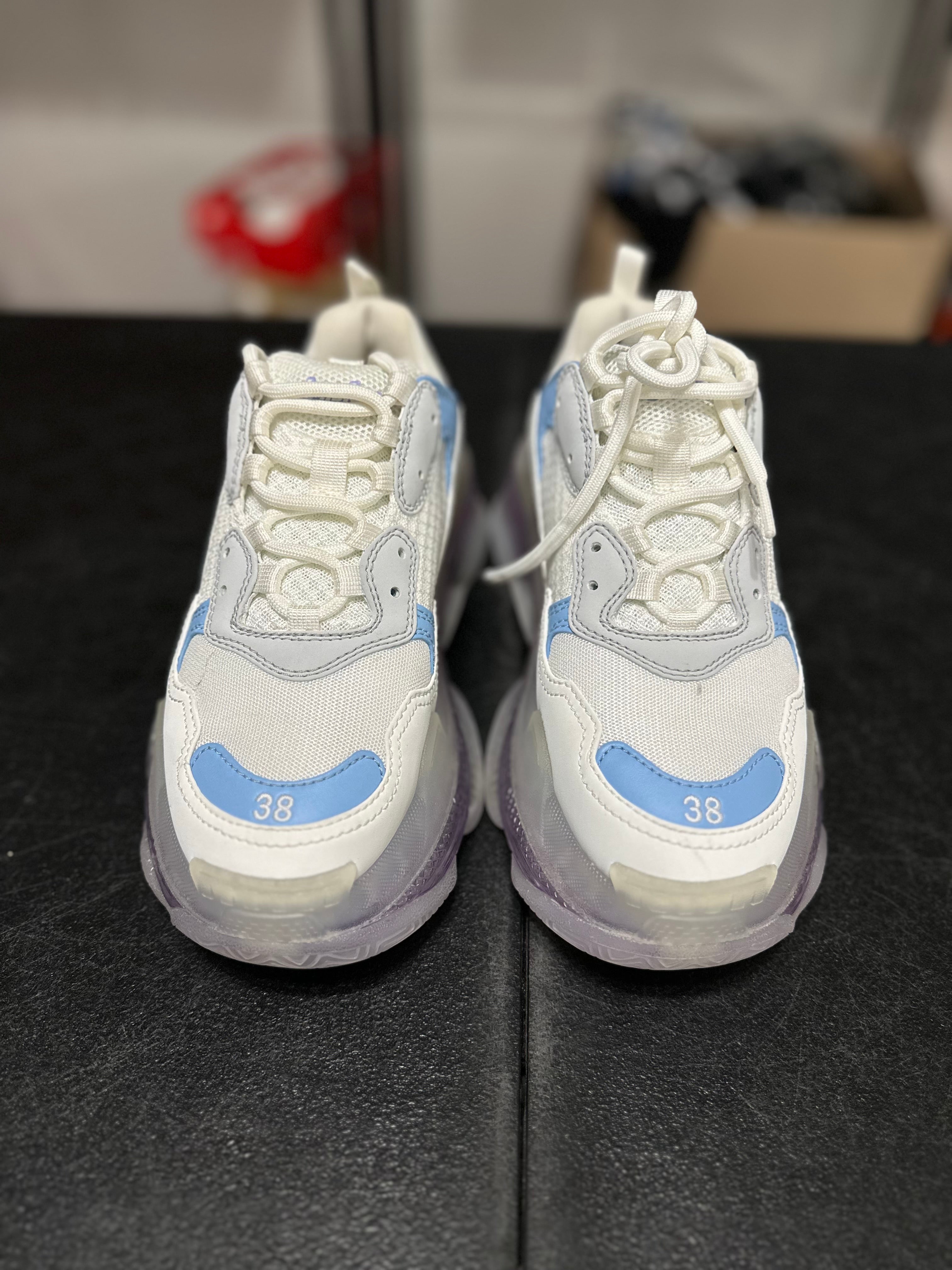 Size 6 - (38) Balenciaga Triple S