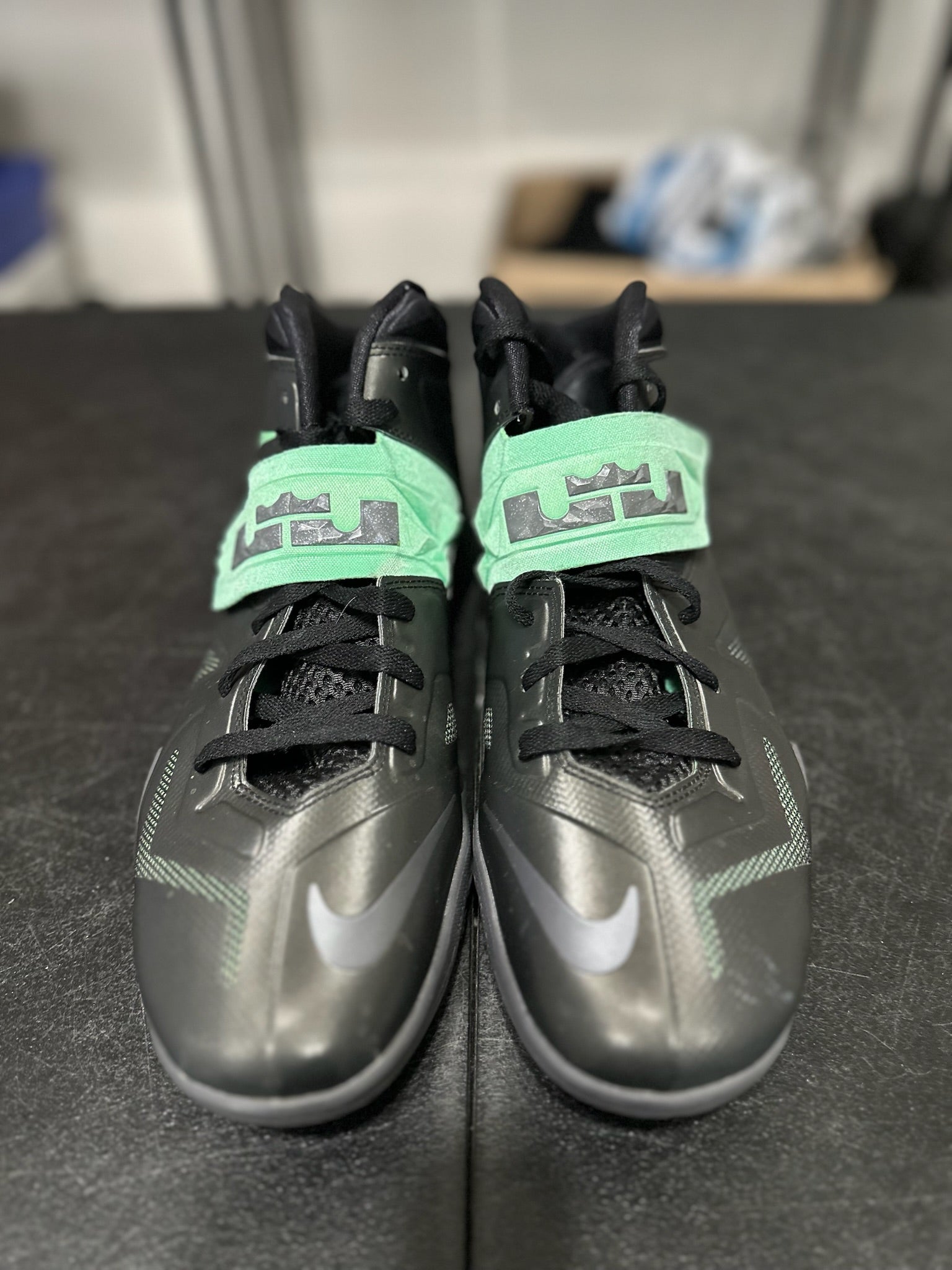 Size 11 - LeBron Zoom Soldier 7 Green Glow