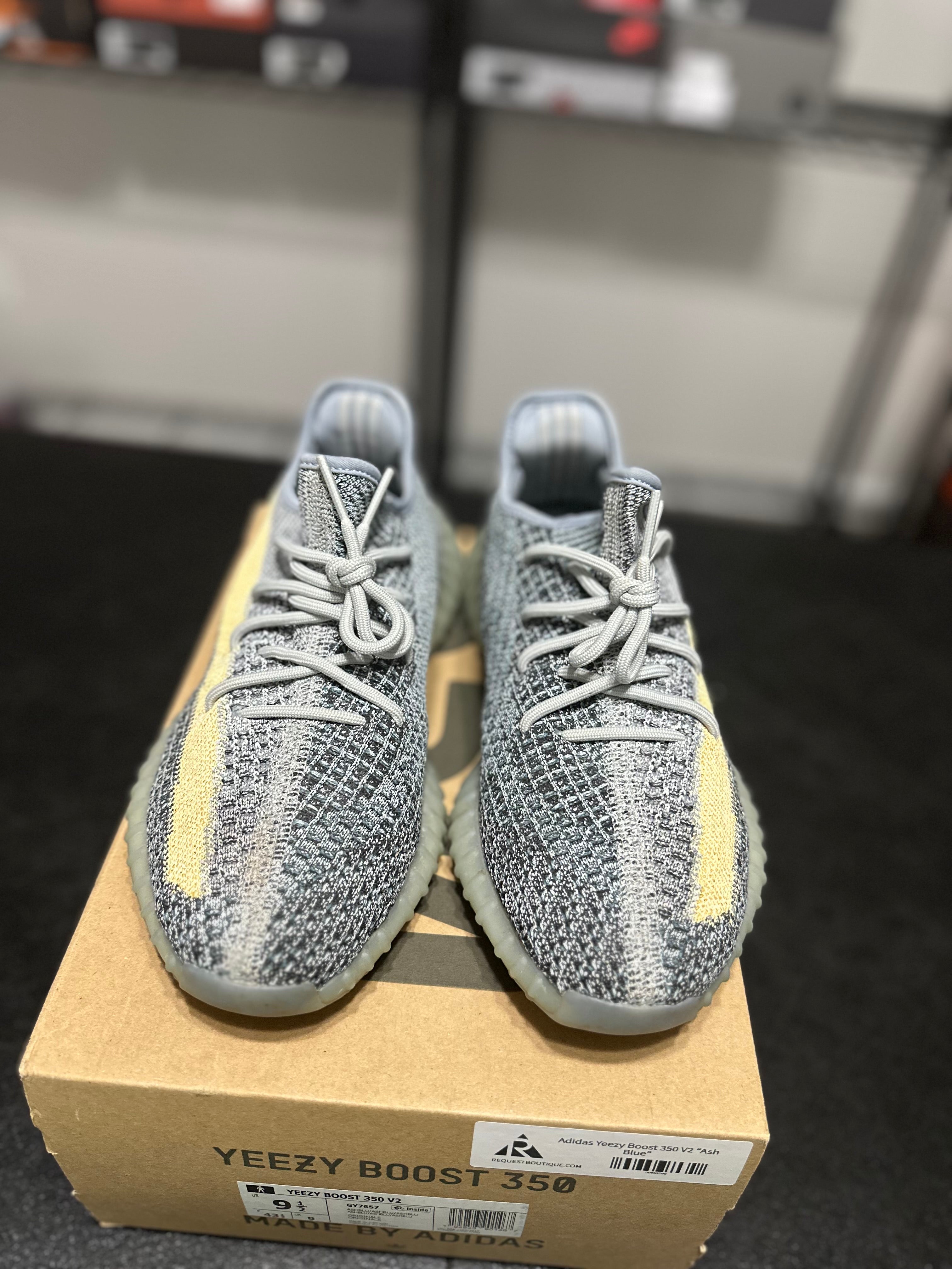 Size 9.5 - YZY 350 ash blue