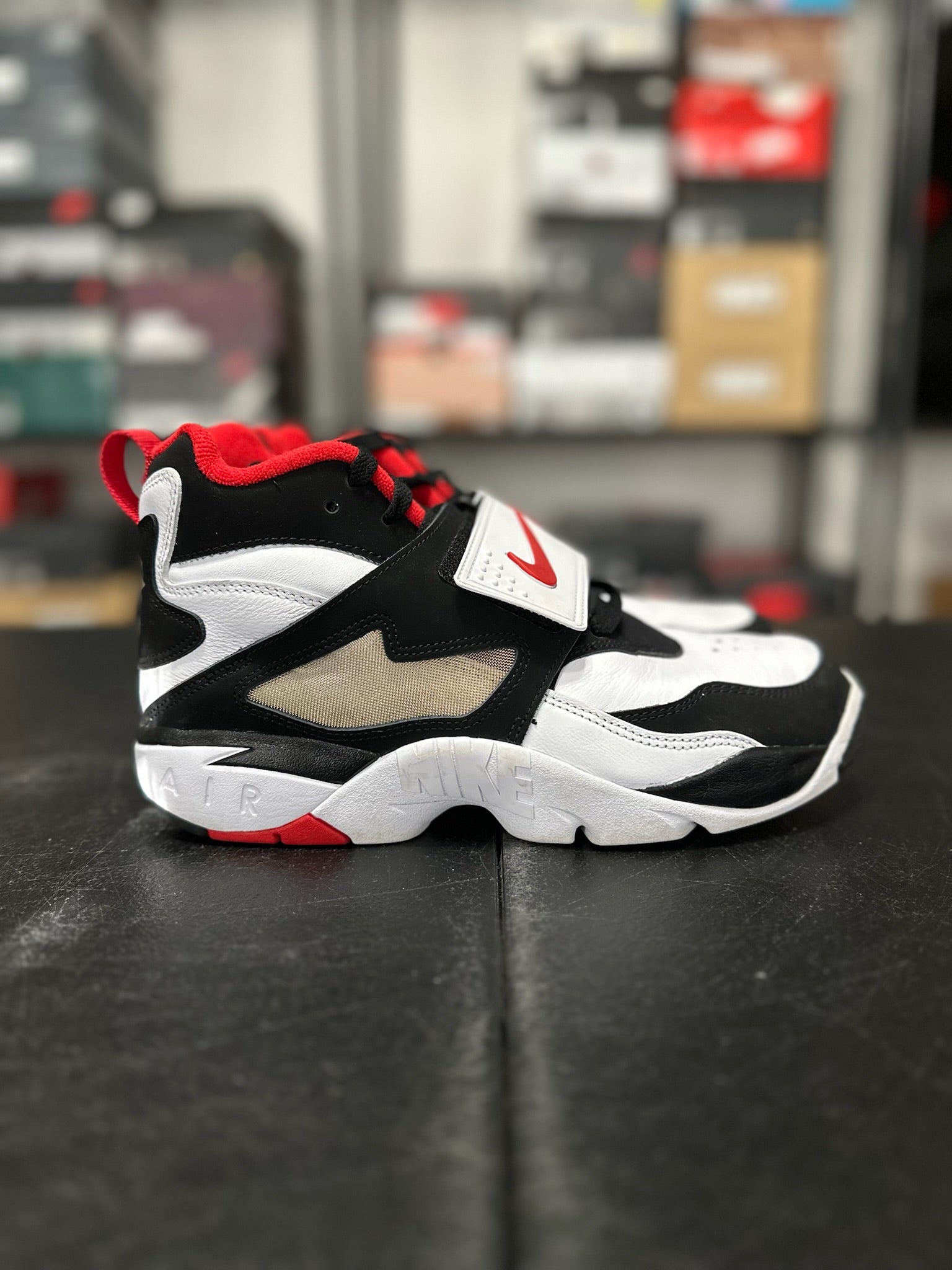 Size 9 - Air Diamond Turf 49ers