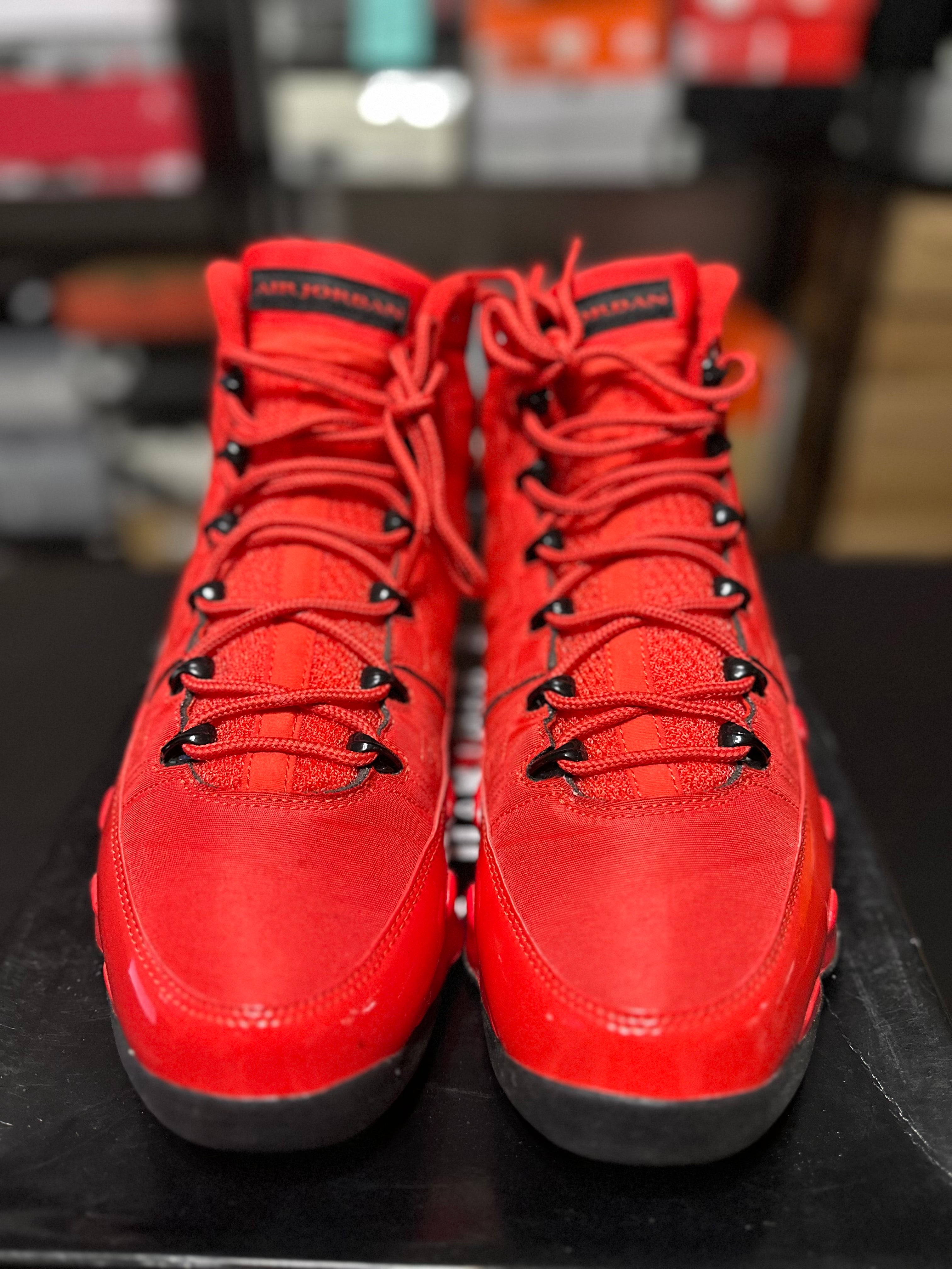 Size 11 - J9 chile red