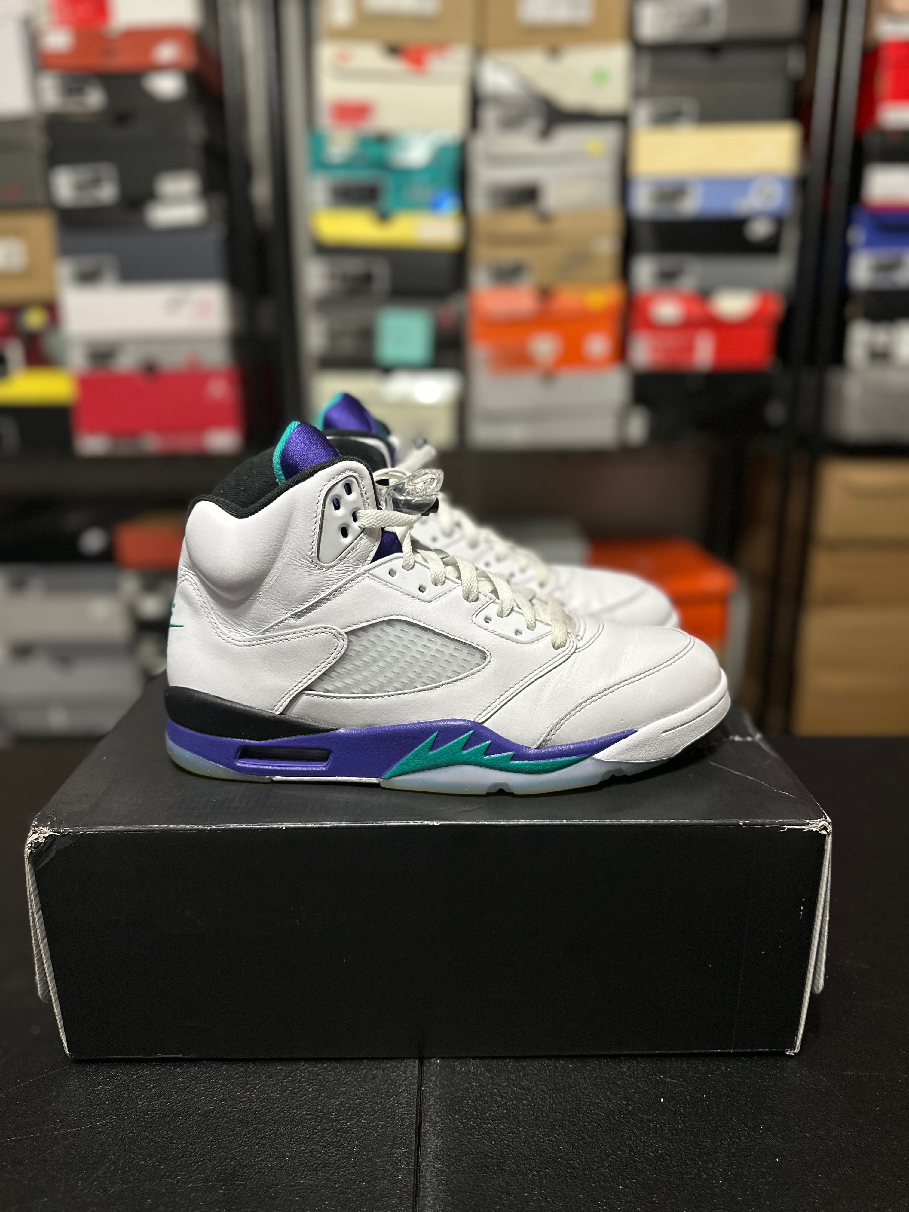 Size 10.5 - J5 white grape