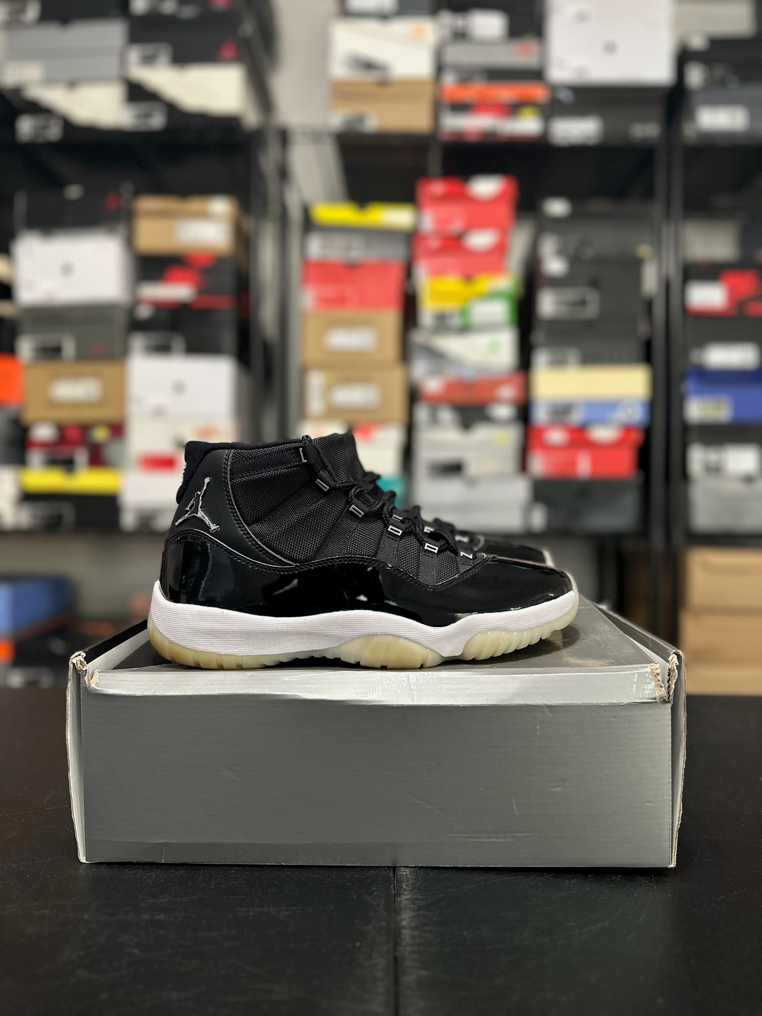 Size 10 - J11 Jubilee 25th Anniversary