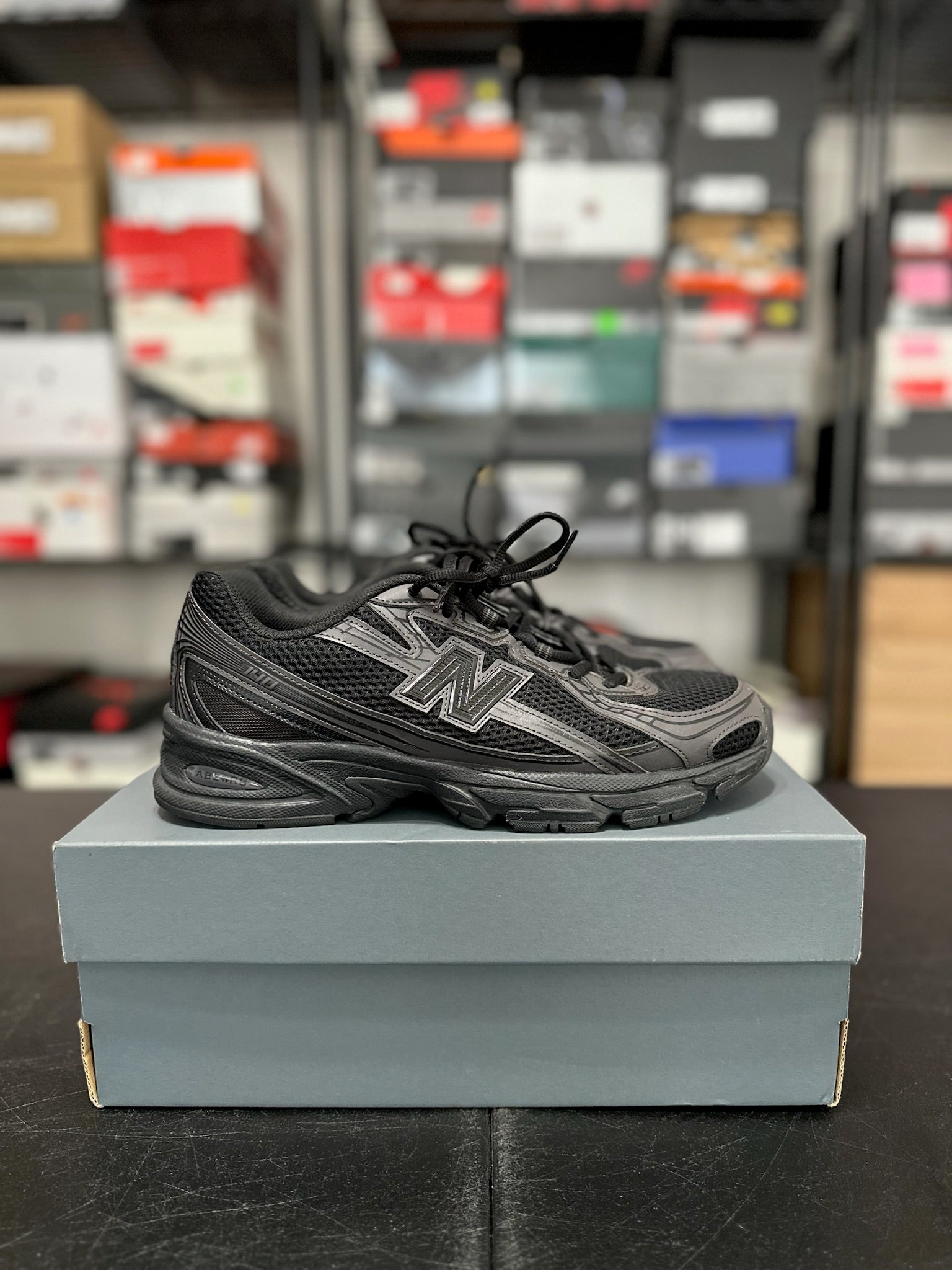 Size 9 - NB 740v2 Black Grey Sliver