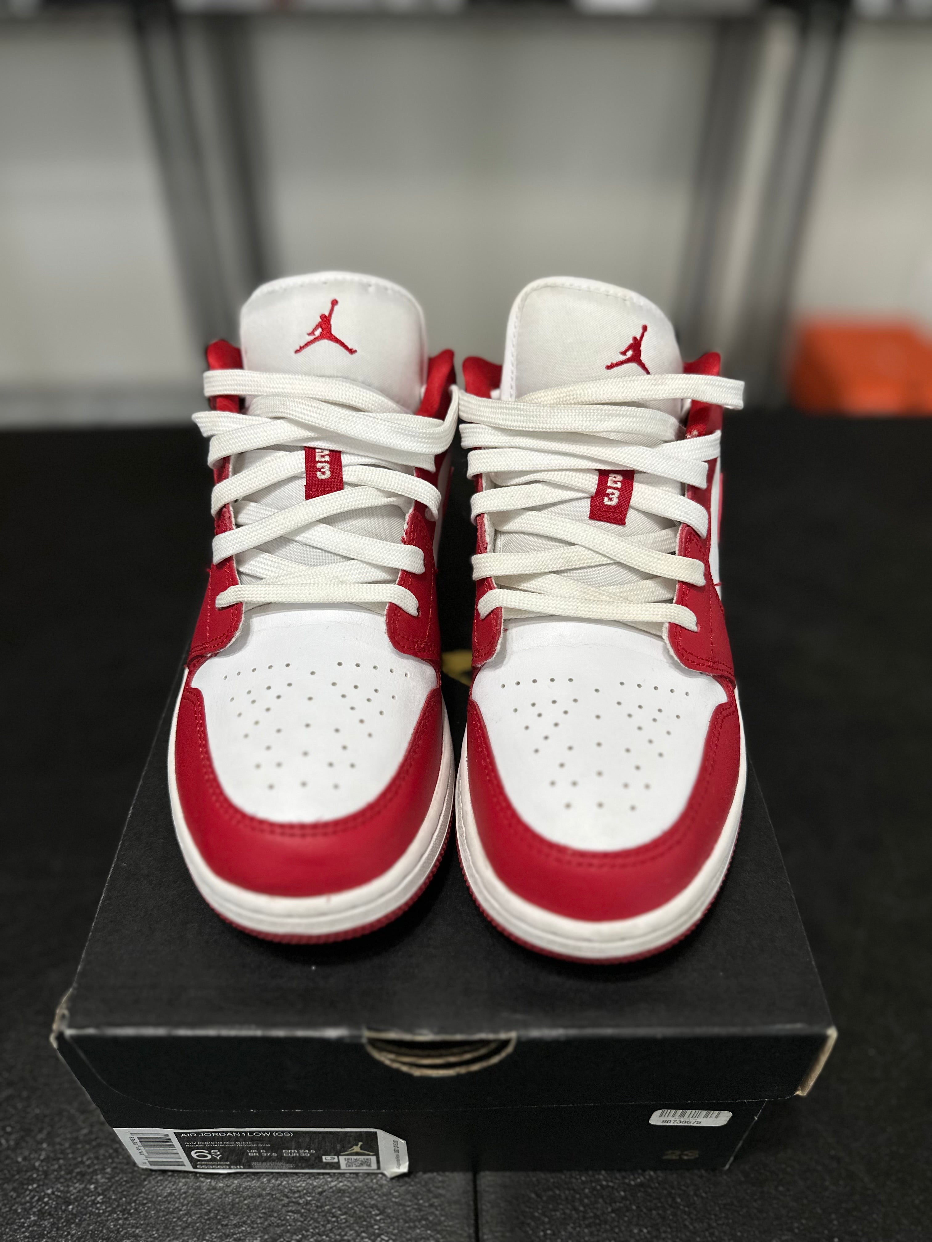 Size 6.5y - J1 low gym red/white