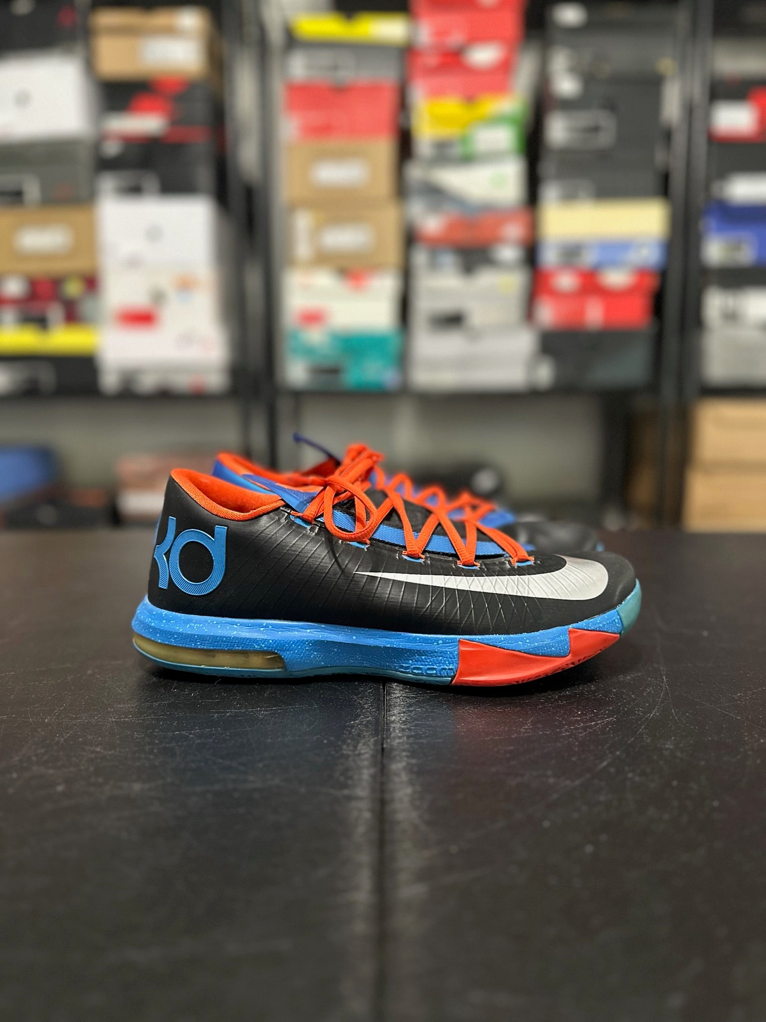 Size 10 - KD 6 Away