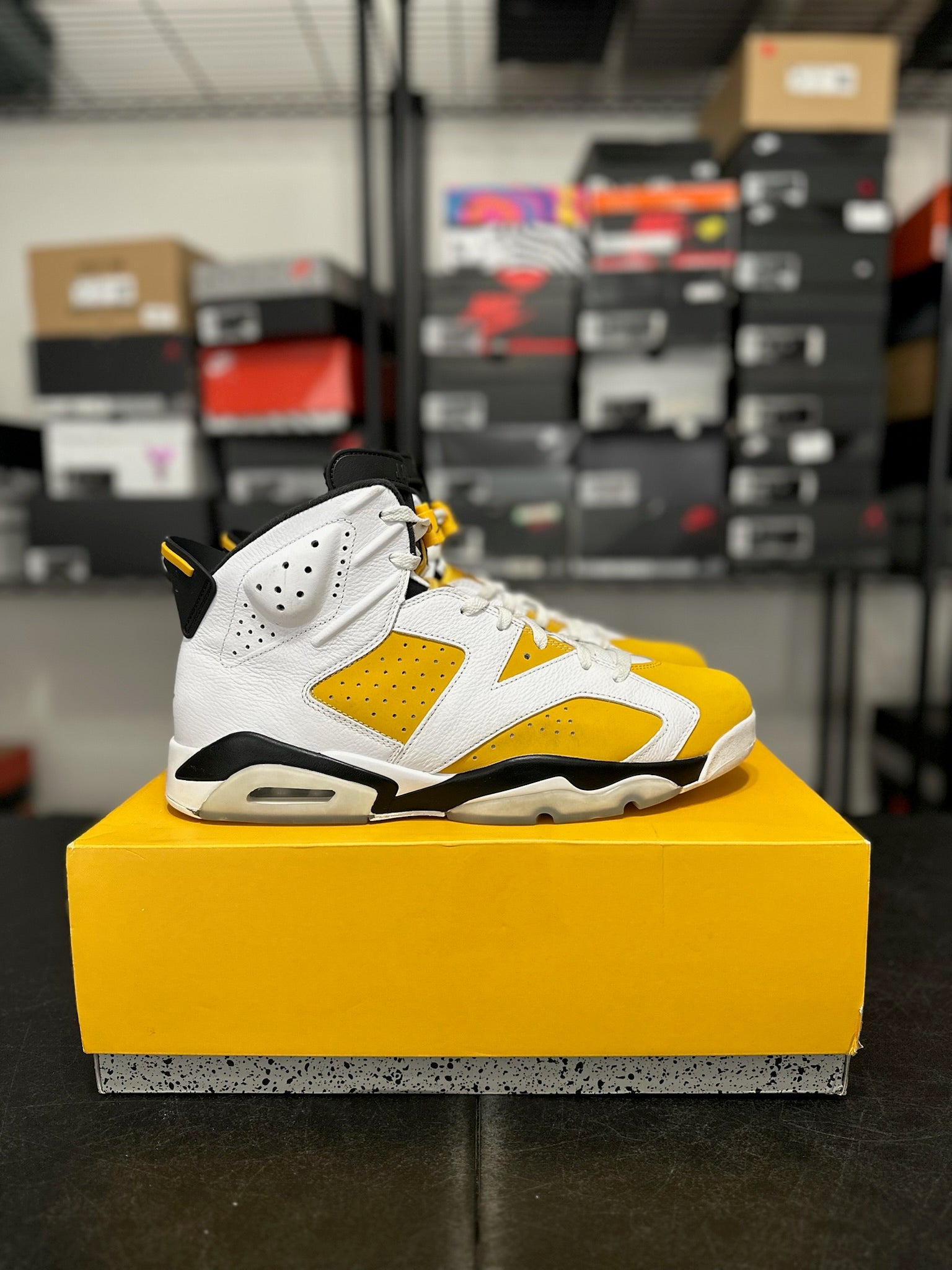 Size 14 - J6 yellow ochre