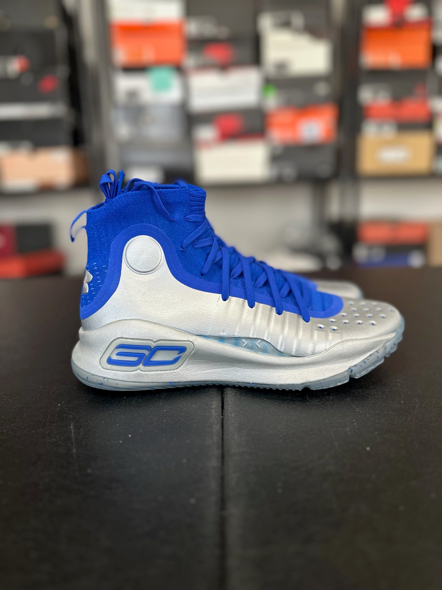 Size 9.5 - Curry 4 Blue/White DS