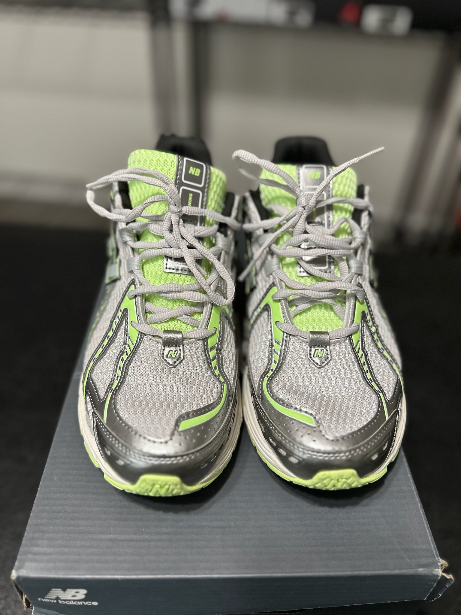 Size 12 - NB 9060