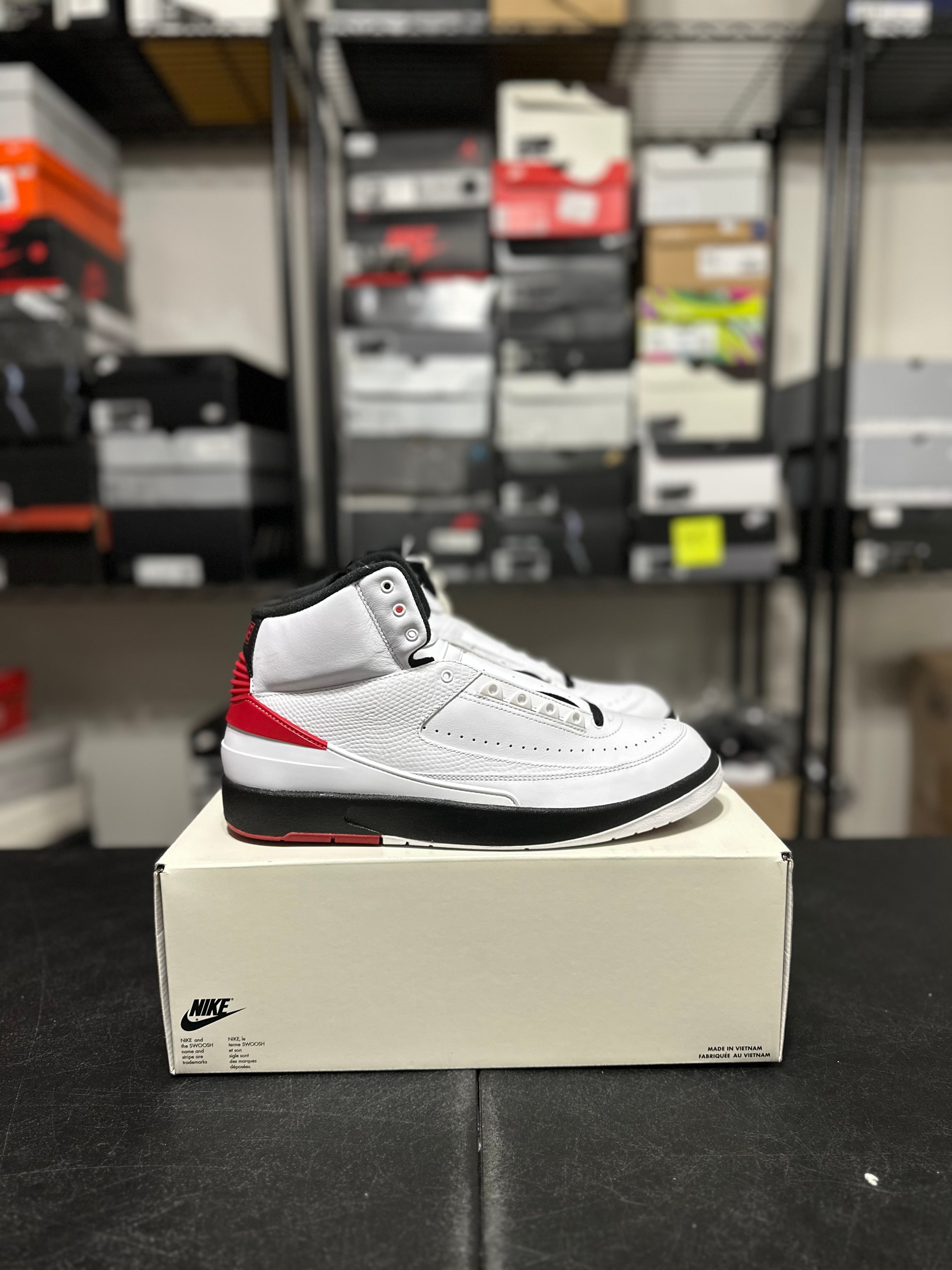 Size 11.5 - J2 Chicago DS
