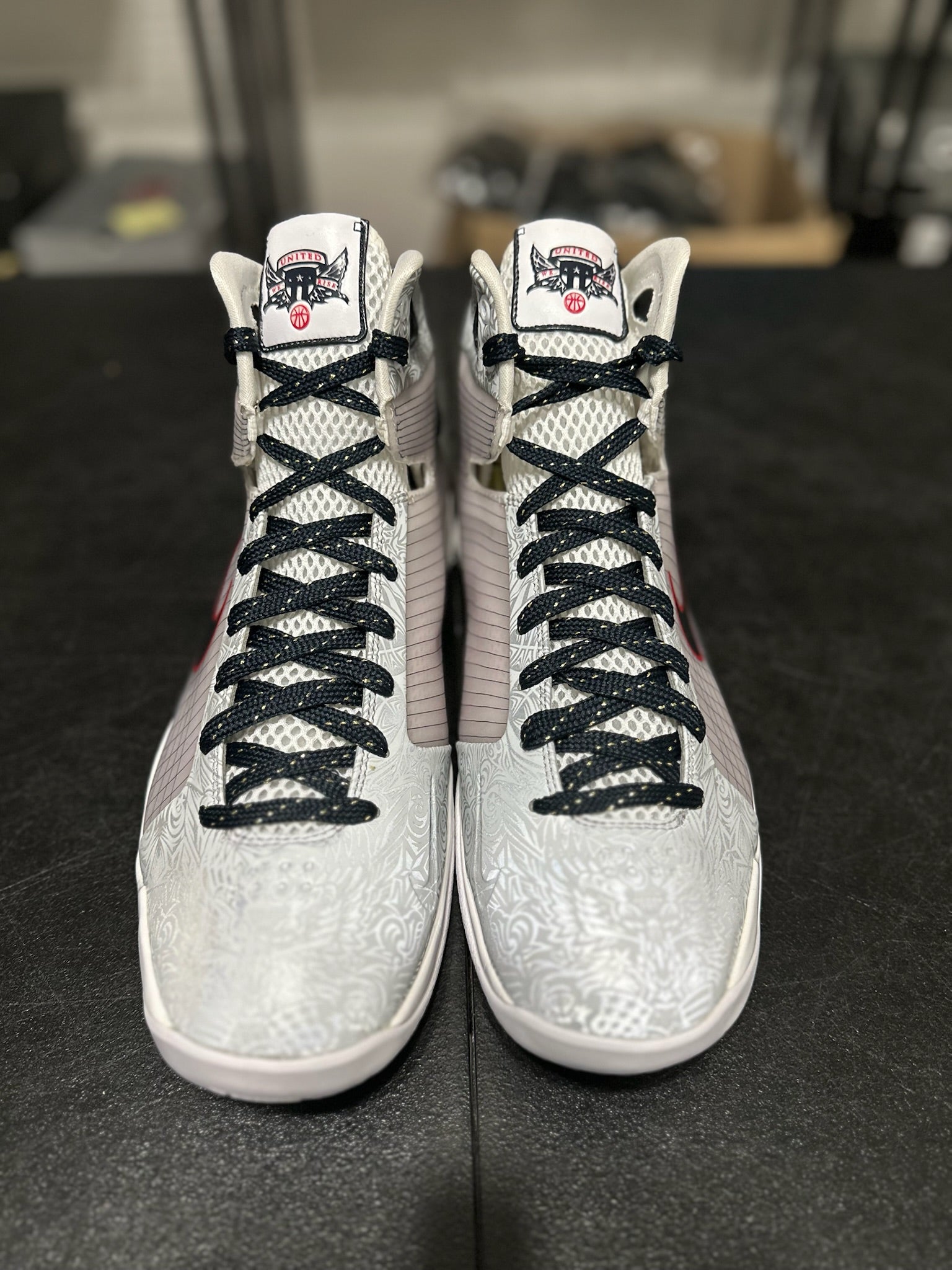 Size 14 - Hyperdunk 08 United We Rise DS