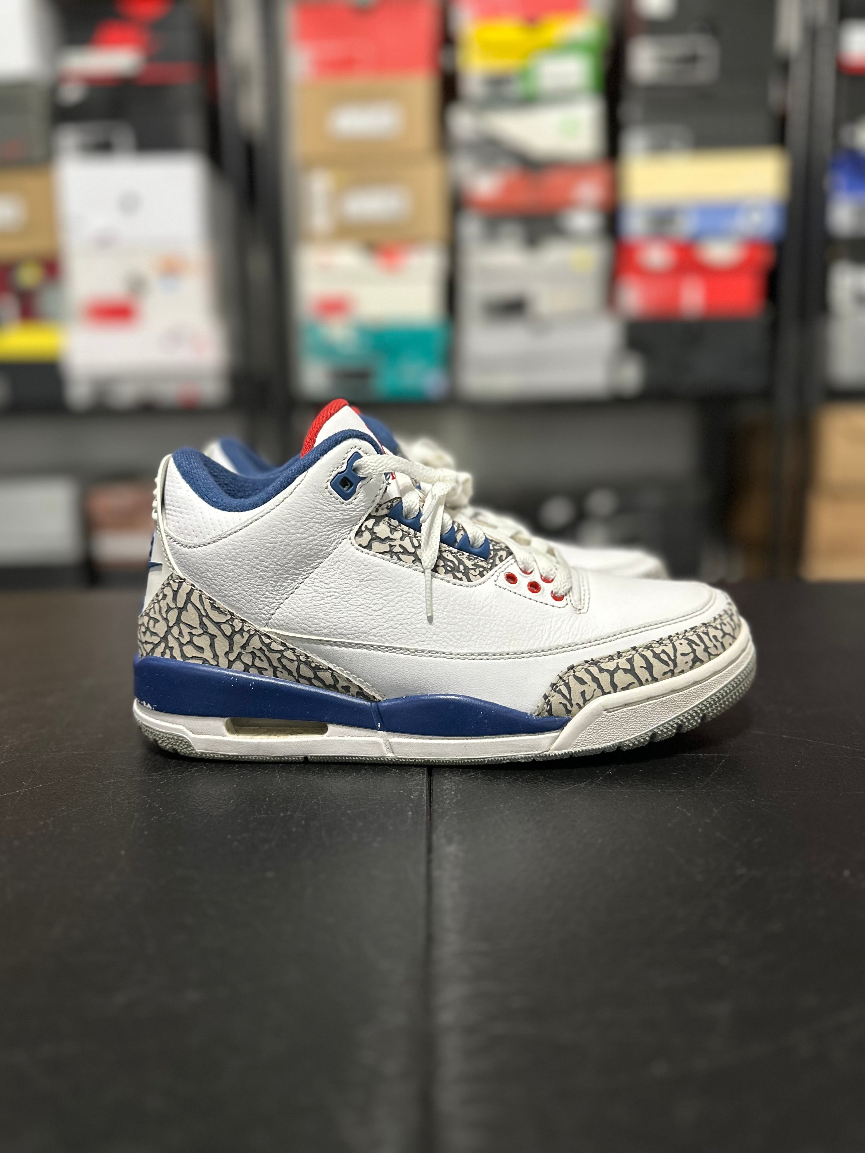 Size 7.5 - J3 true blue
