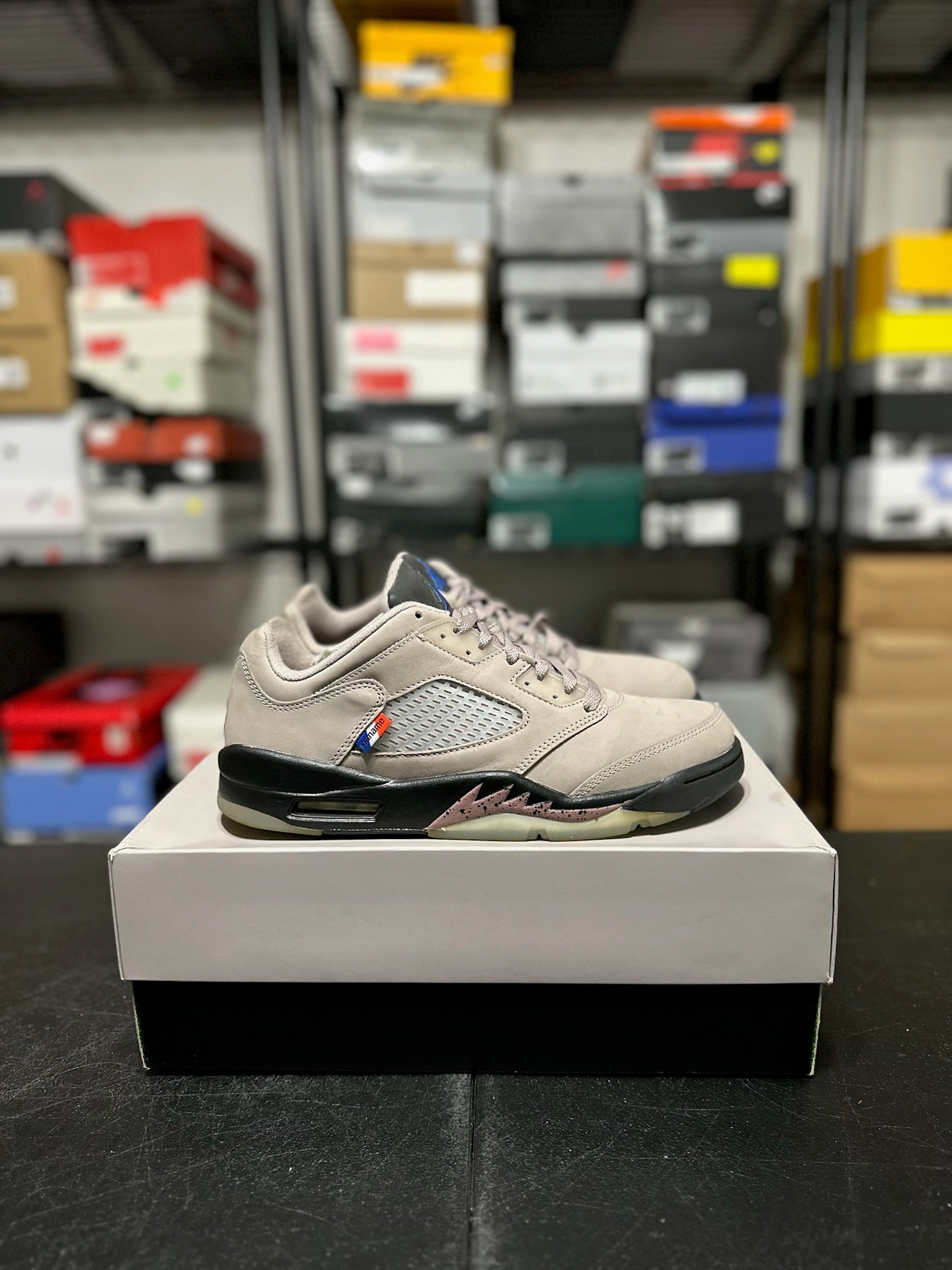 Size 10 - J5 Low PSG