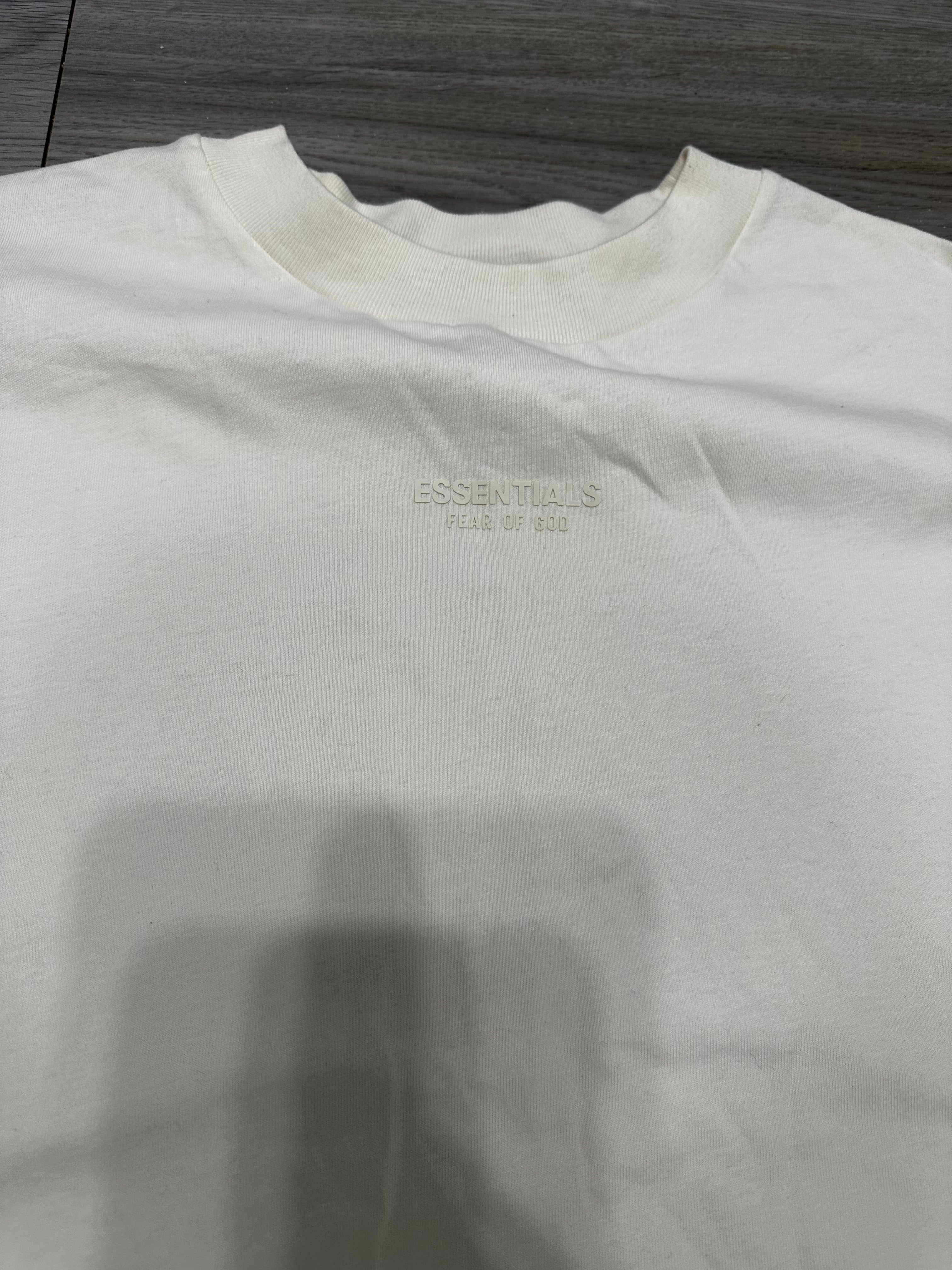 Size XL - Essentials Tee