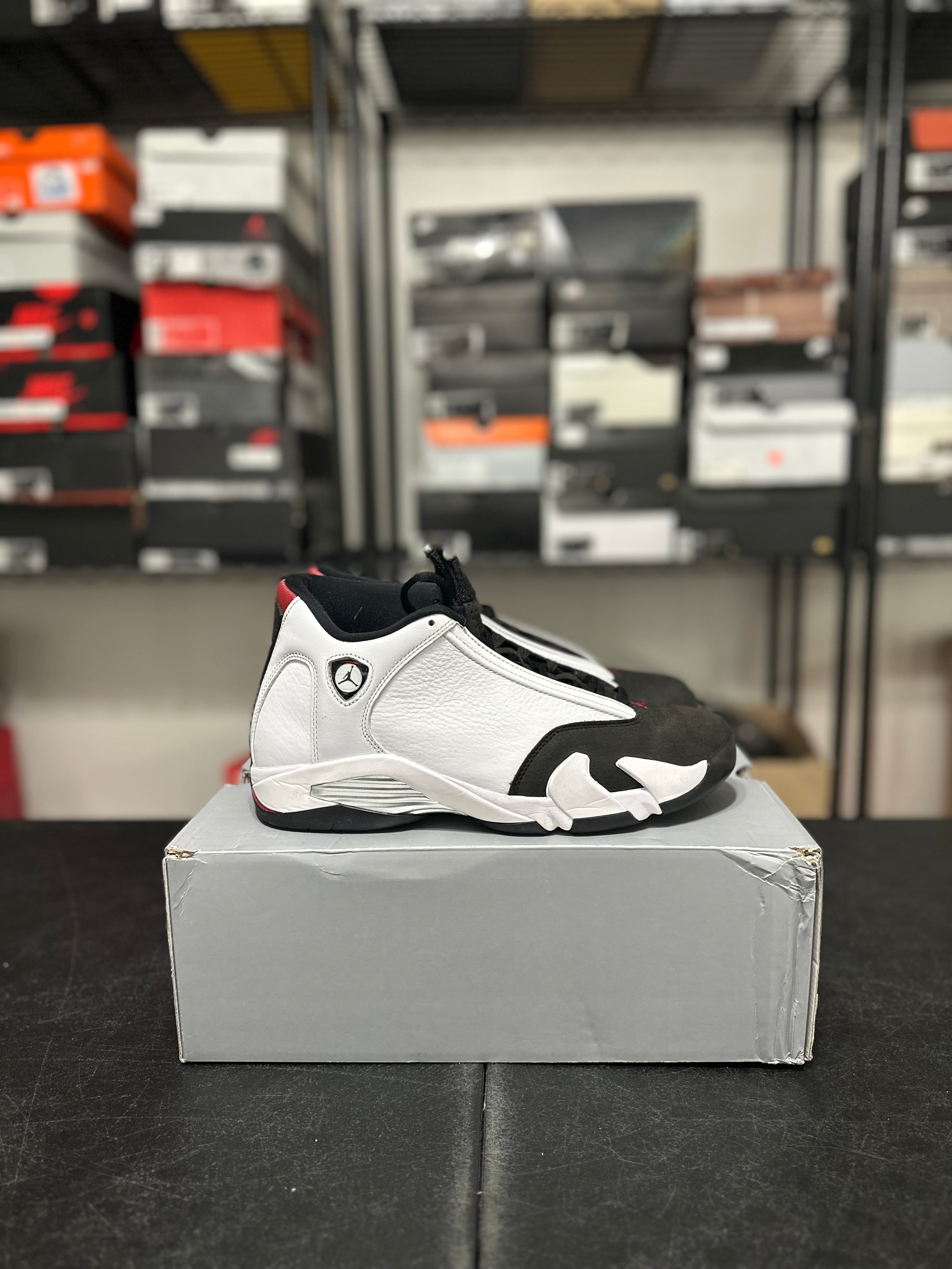 Size 10.5 - J14 black toe