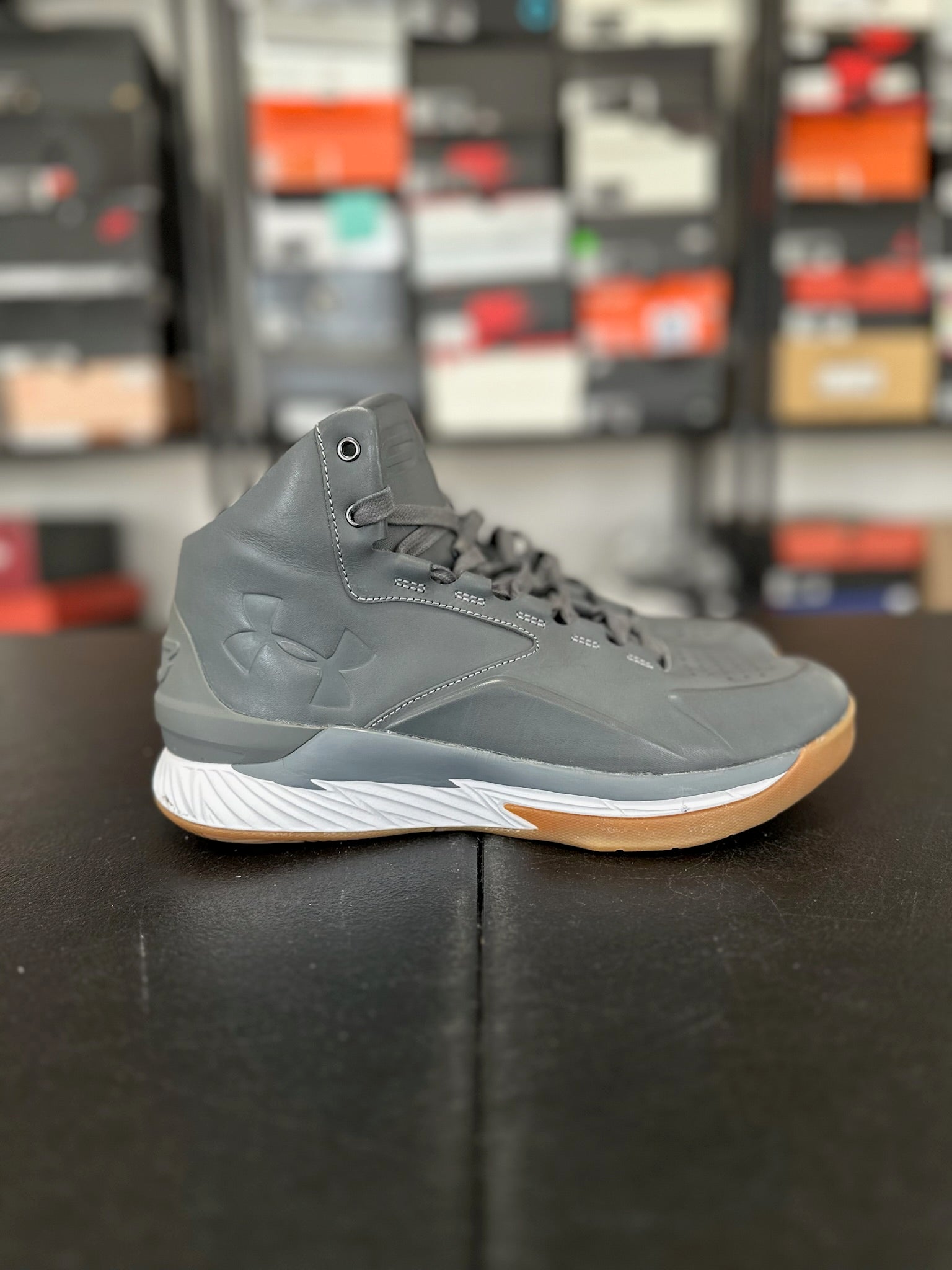 Size 9.5 - Curry 1 Lux Grey/White