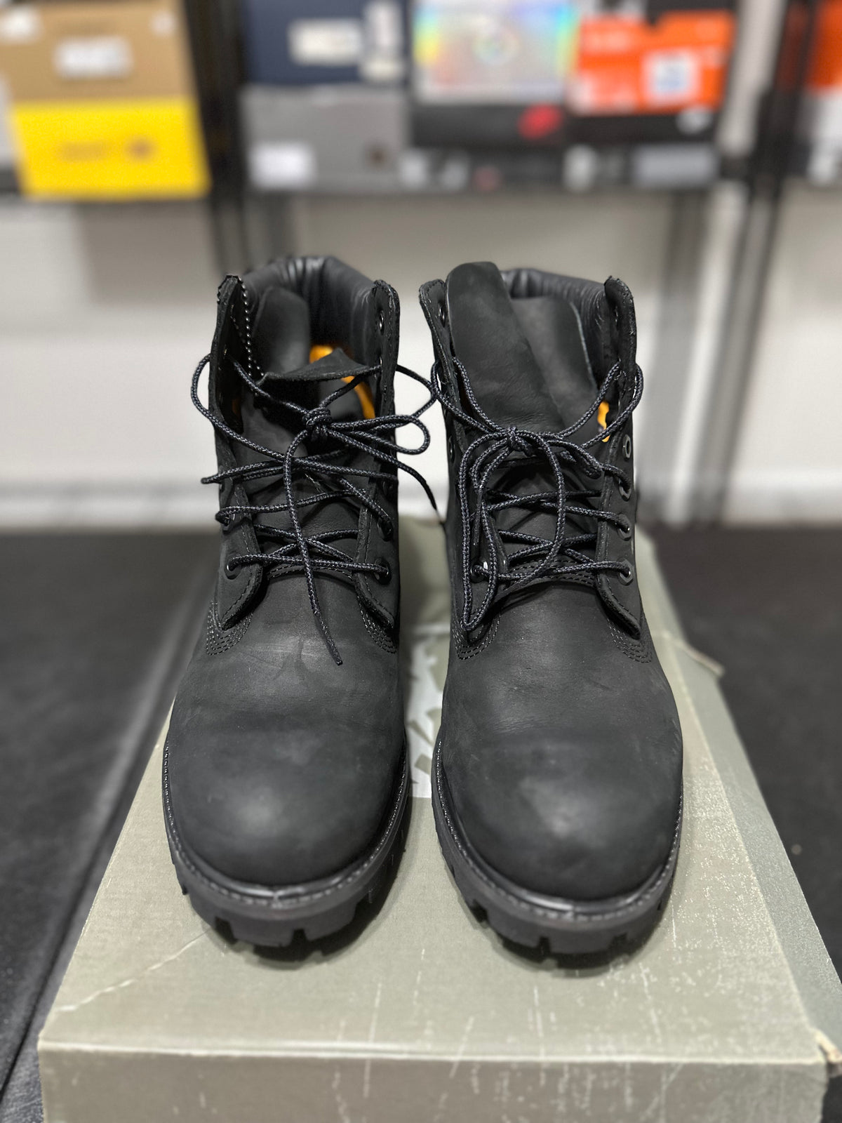 Size 8 - Timberland 6in boot black