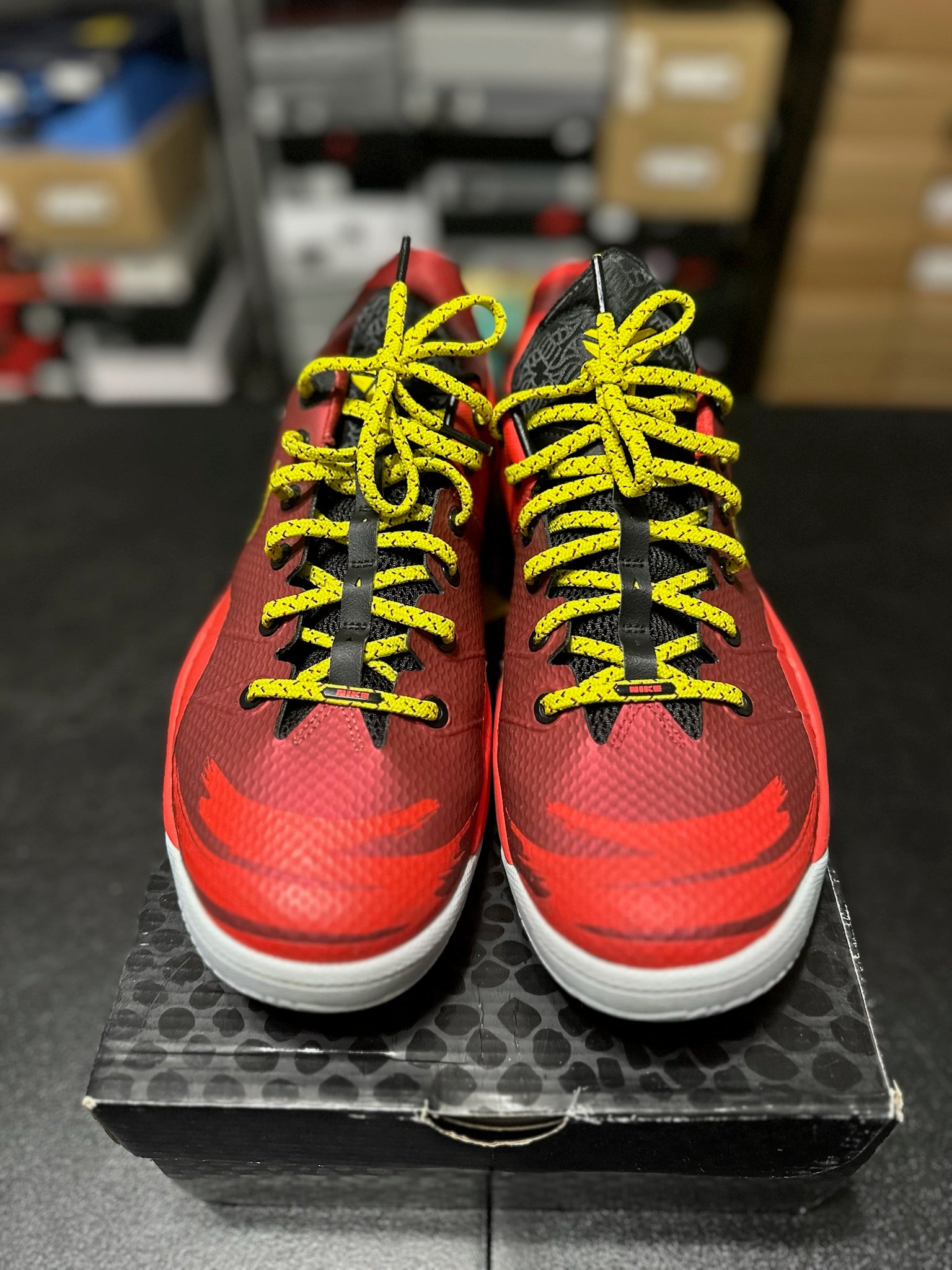 Size 12 - Kobe Venomenon 4 red