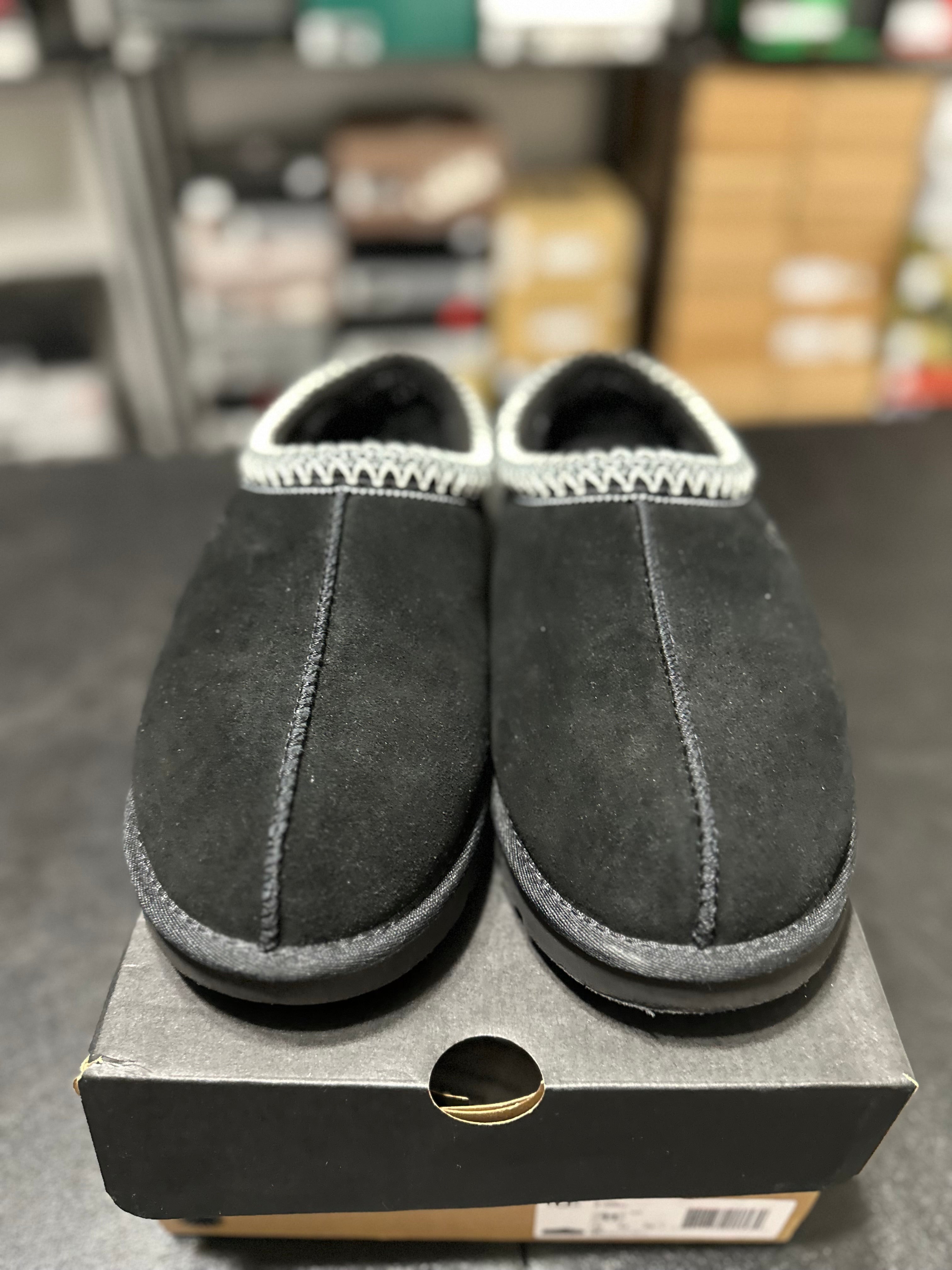 Size 11 - Ugg Tasman slipper black