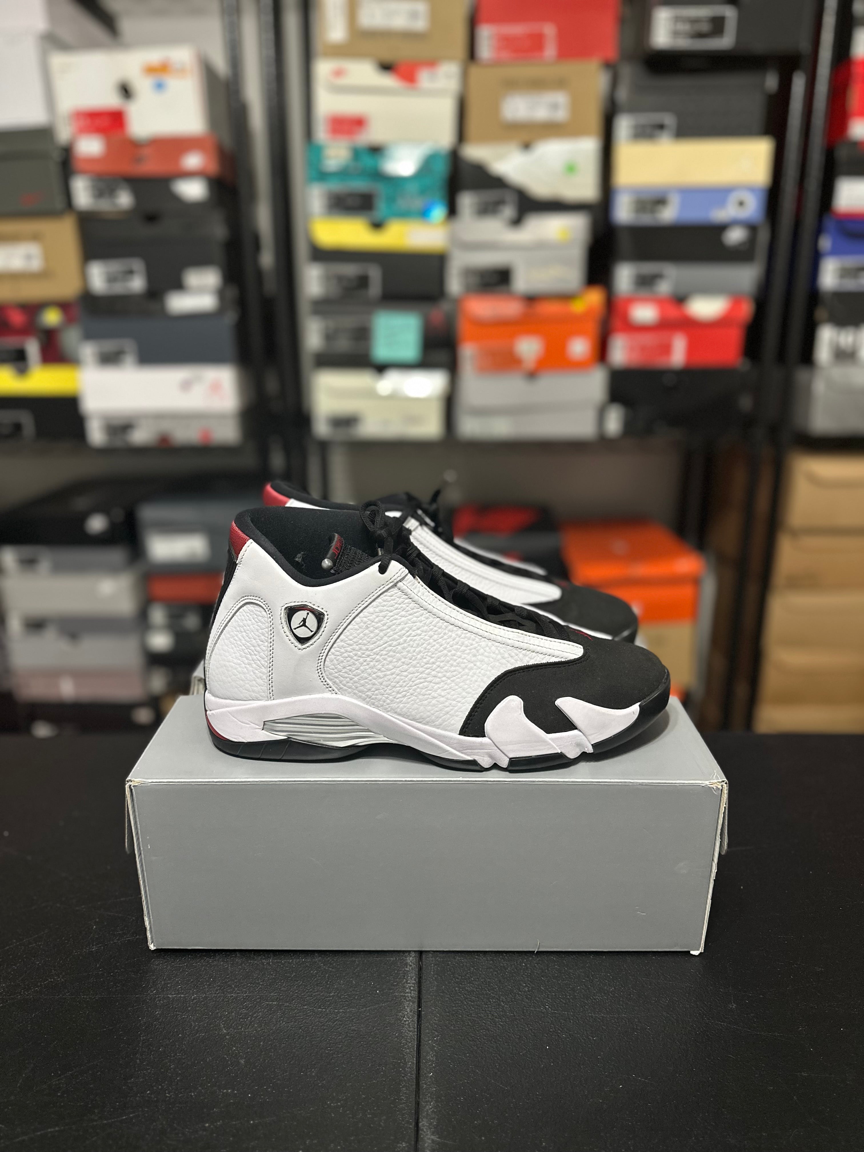 Size 11 - J14 Black toe 2024
