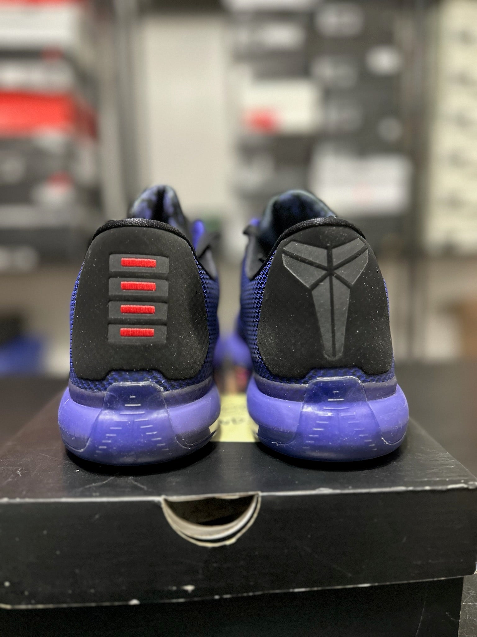 10.5 - Kobe 10 Blackout