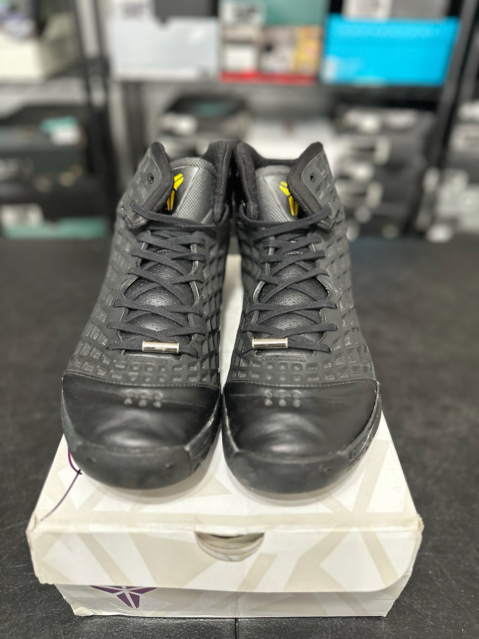 Size 11.5 - Kobe 3 Orca