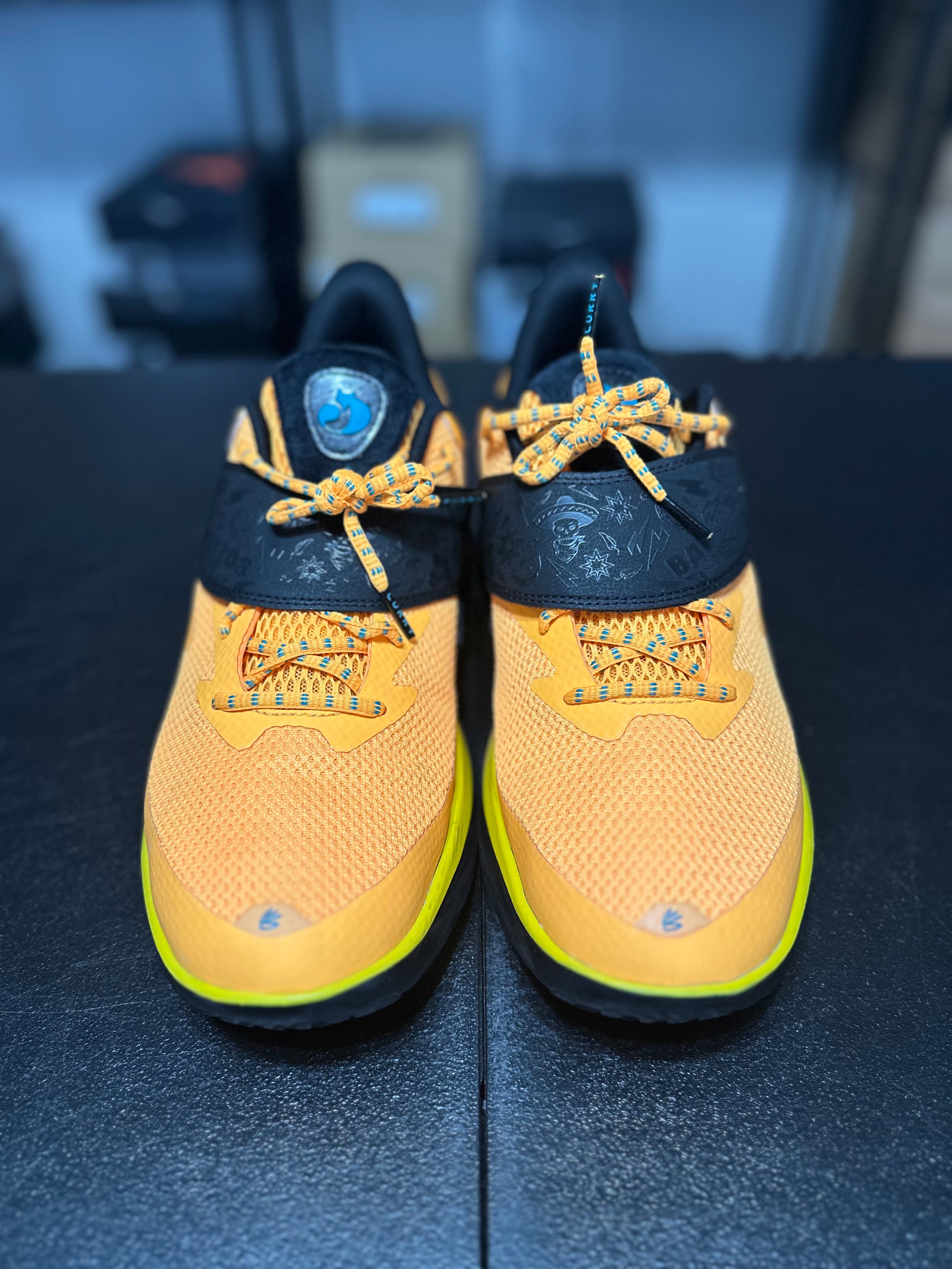 Size 12 - curry fox 1 nova orange